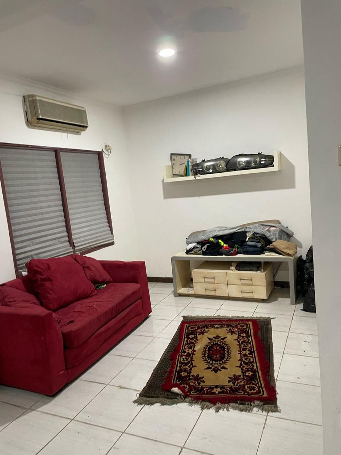 Rumah Siap Huni Posisi HOOK dengan Hunian Nyaman dan Asri di Bintaro Sektor 5