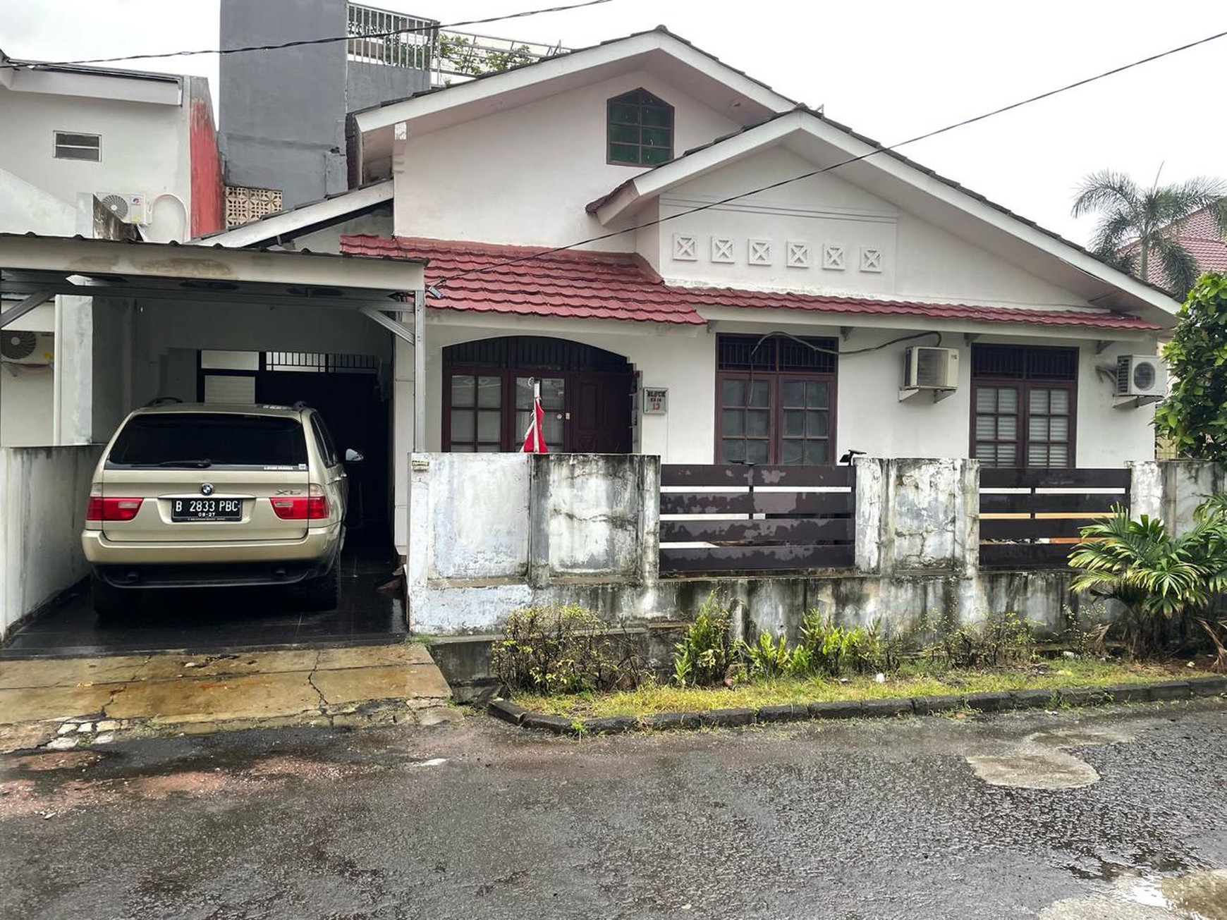 Rumah Siap Huni Posisi HOOK dengan Hunian Nyaman dan Asri di Bintaro Sektor 5