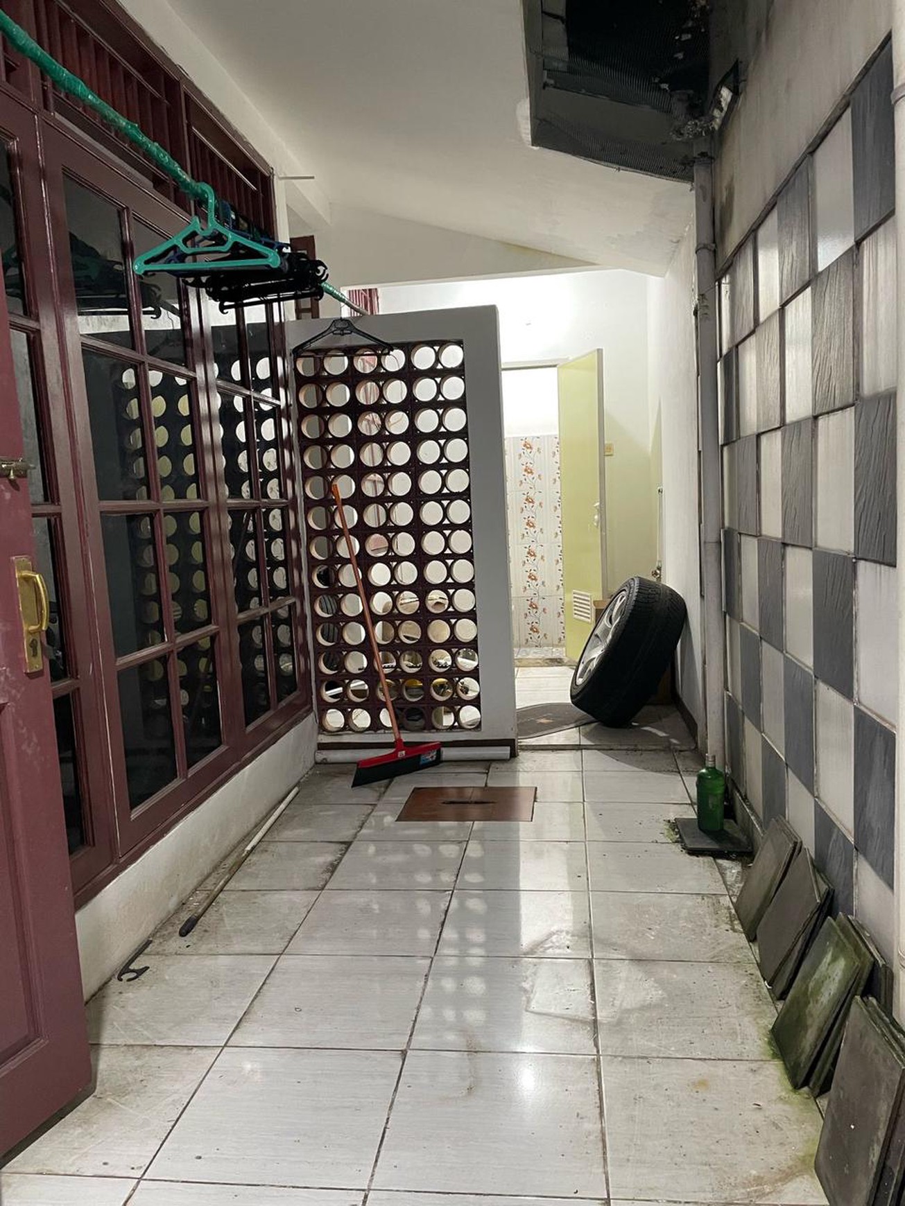 Rumah Siap Huni Posisi HOOK dengan Hunian Nyaman dan Asri di Bintaro Sektor 5
