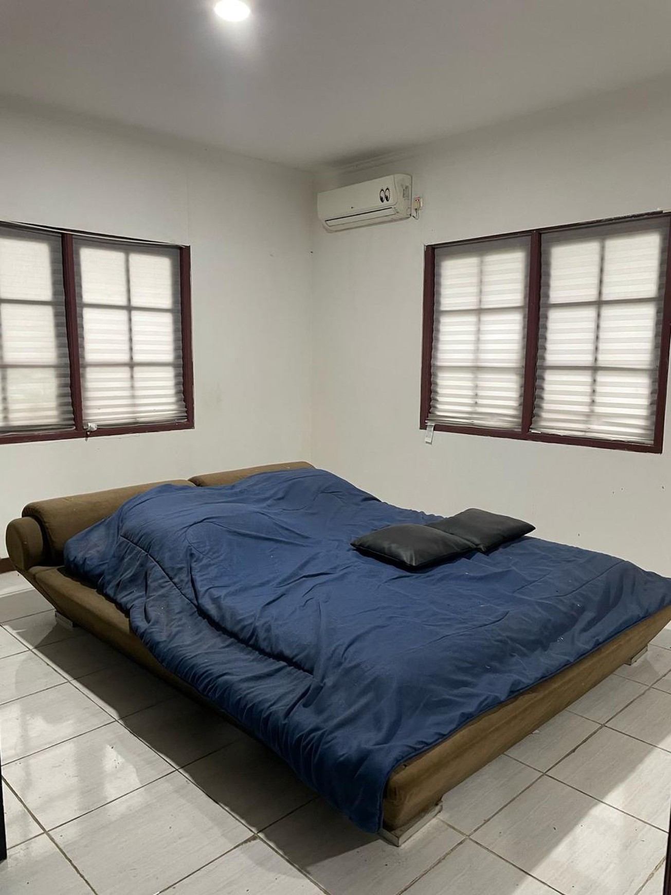 Rumah Siap Huni Posisi HOOK dengan Hunian Nyaman dan Asri di Bintaro Sektor 5