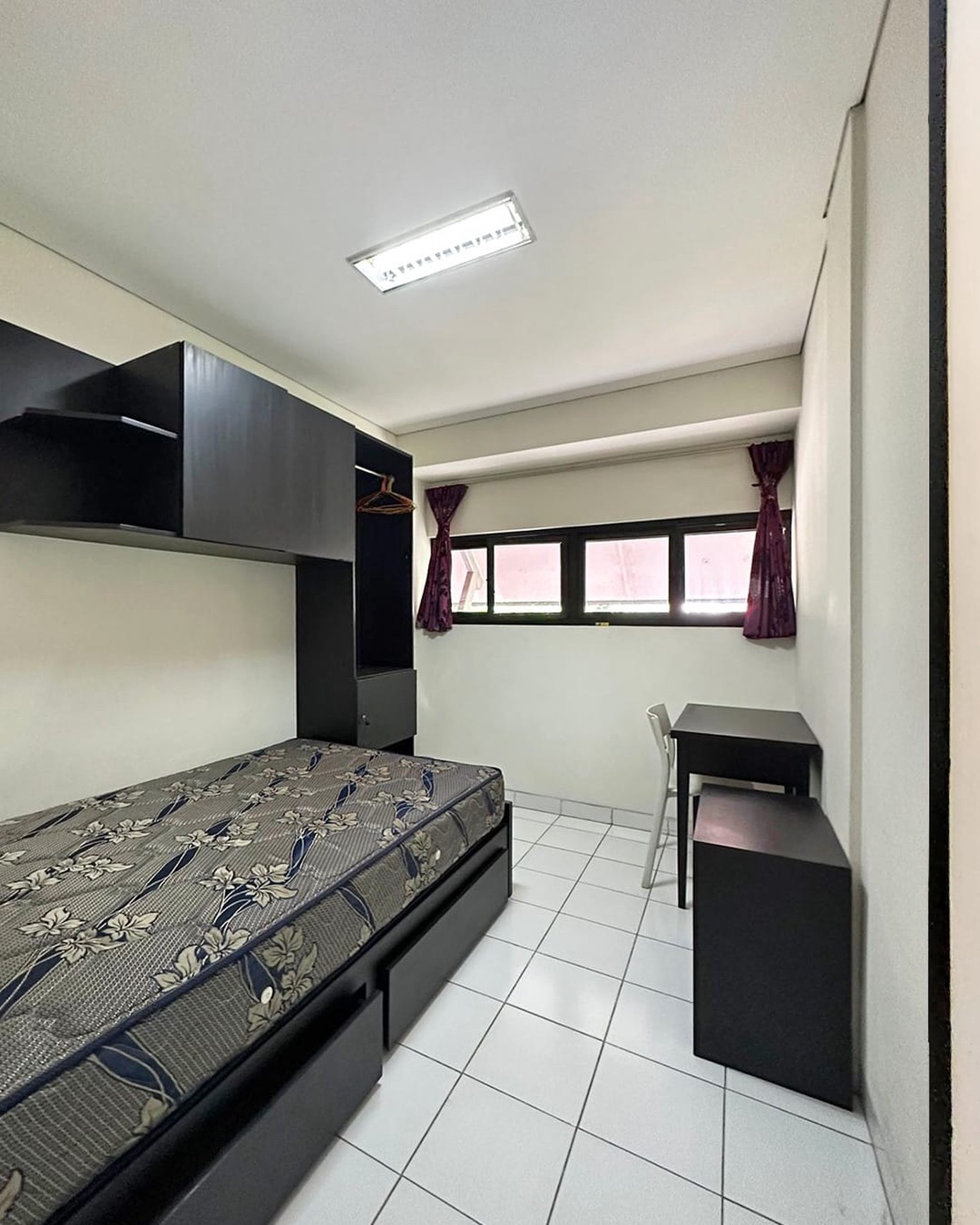 Rumas Kos 24 kamar di Cilandak