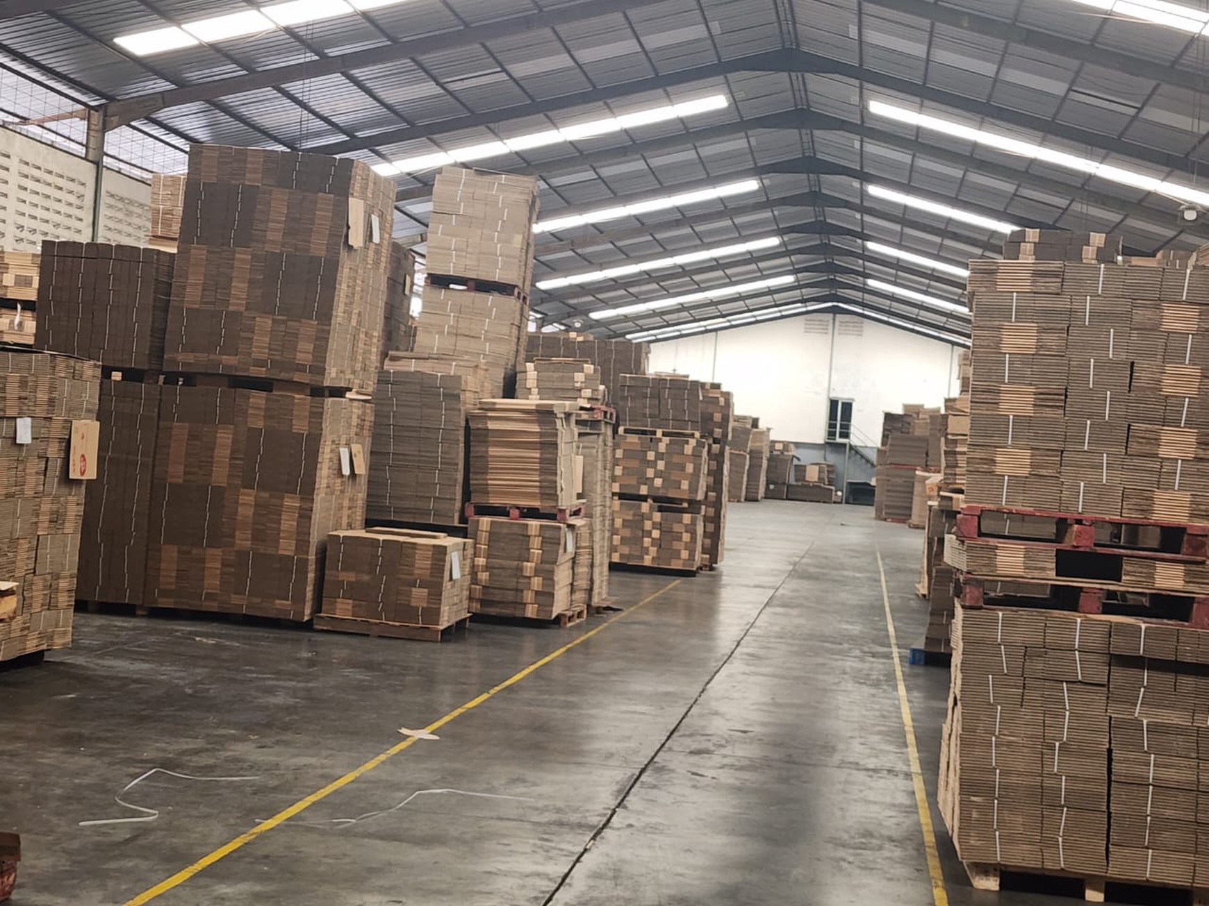 Disewakan Gudang Strategis di Mainroad Cikarang