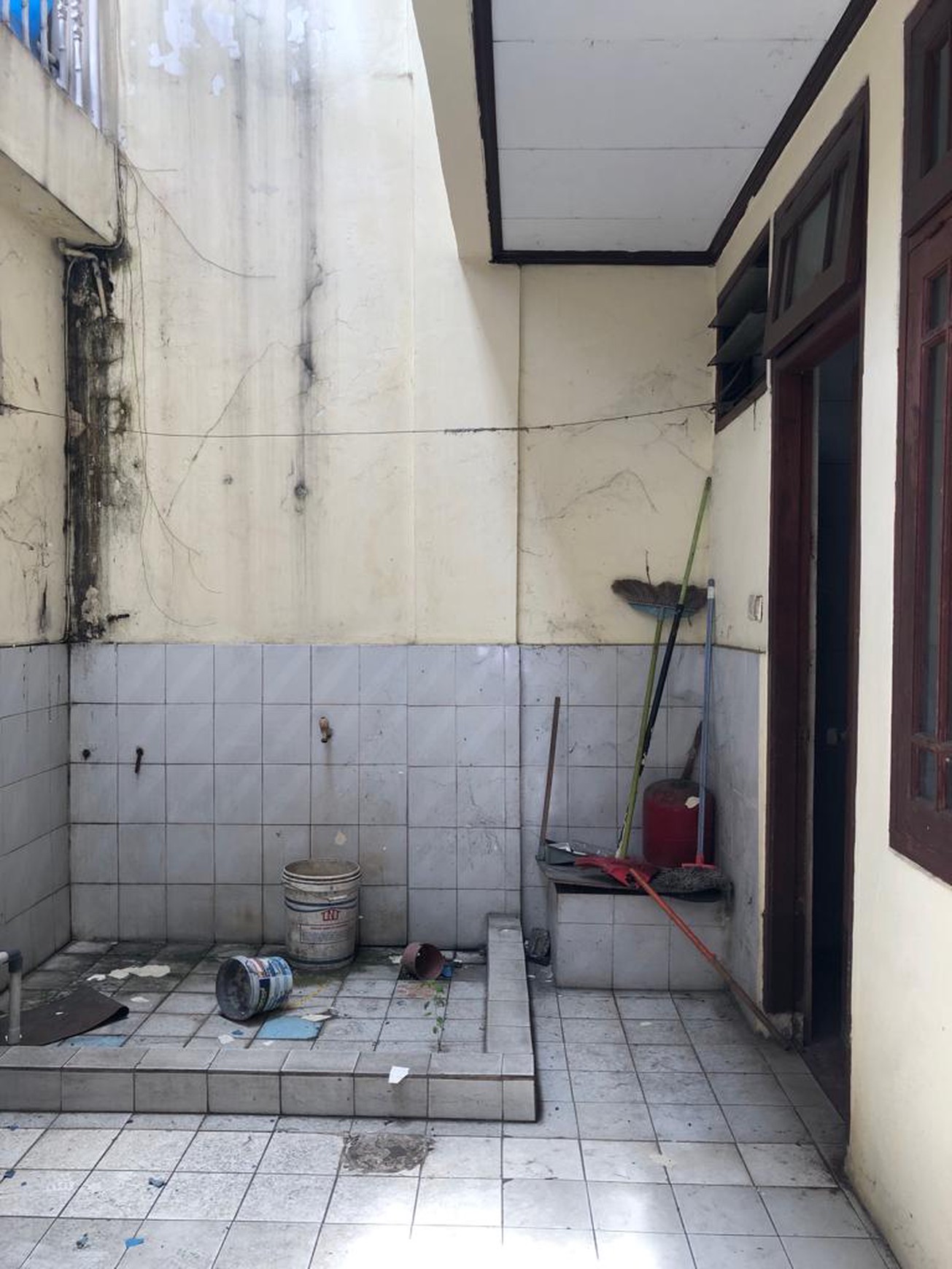 Rumah di dalam Komplek Barata Ciledug .