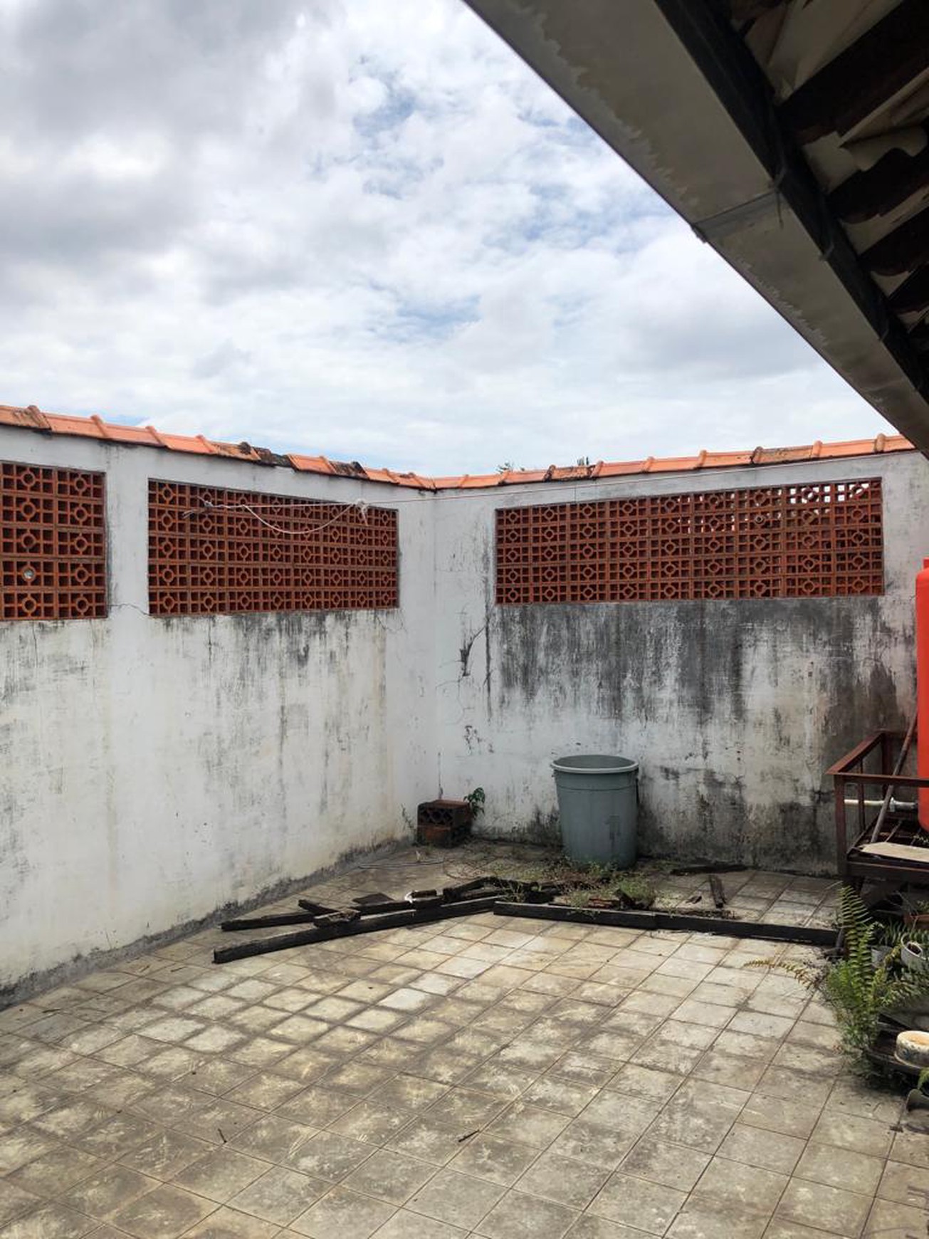 Rumah di dalam Komplek Barata Ciledug .