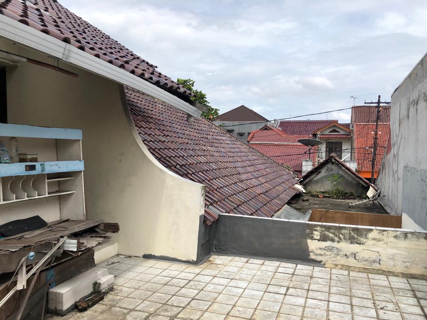 Rumah di dalam Komplek Barata Ciledug .