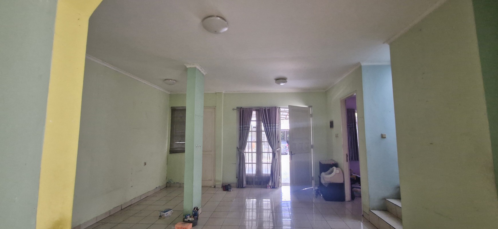 Rumah 2 Lantai di Kota Wisata