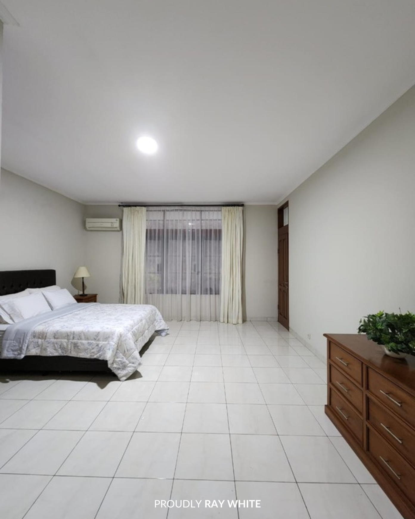 Disewakan Rumah di Mega Kuningan Timur, Jakarta Selatan