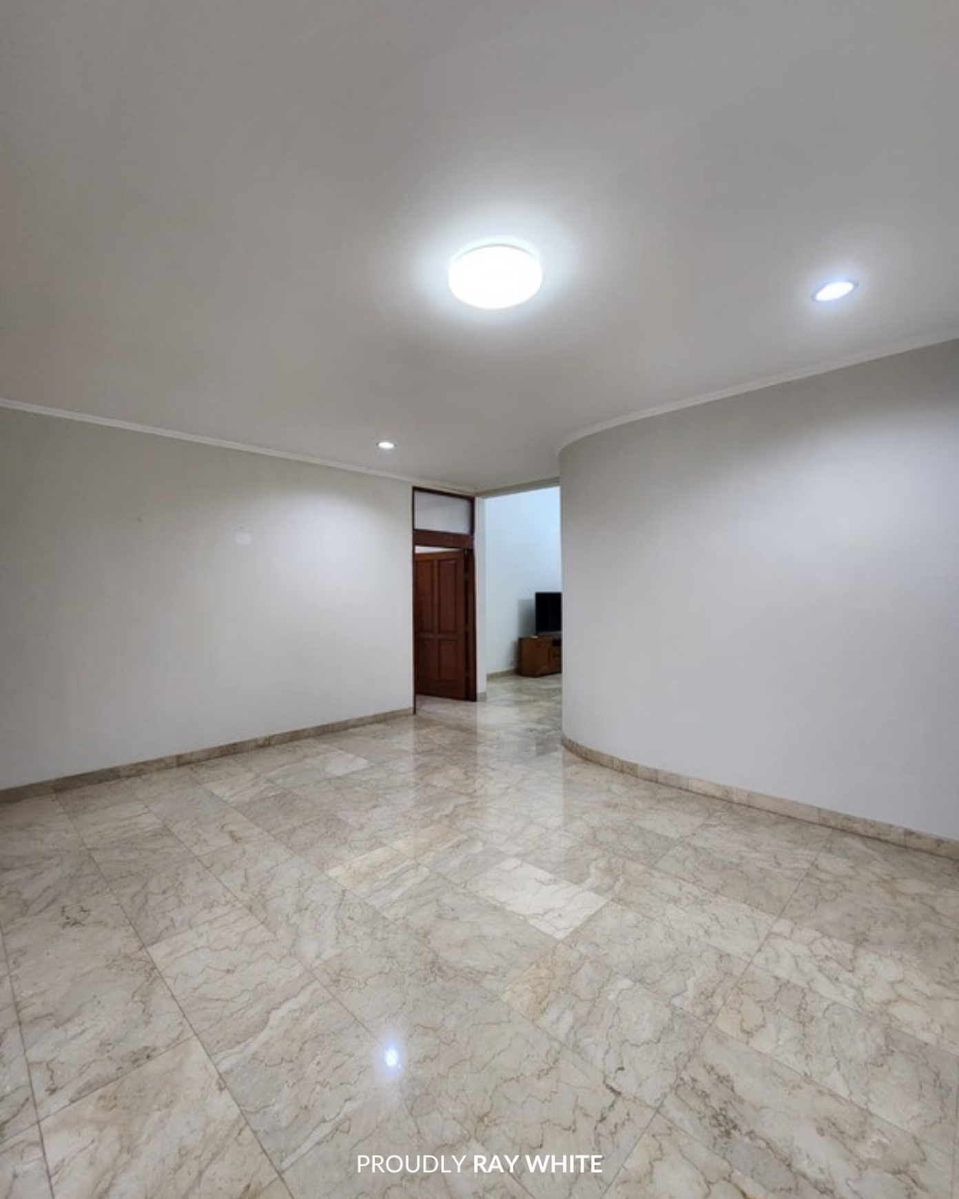 Disewakan Rumah di Mega Kuningan Timur, Jakarta Selatan