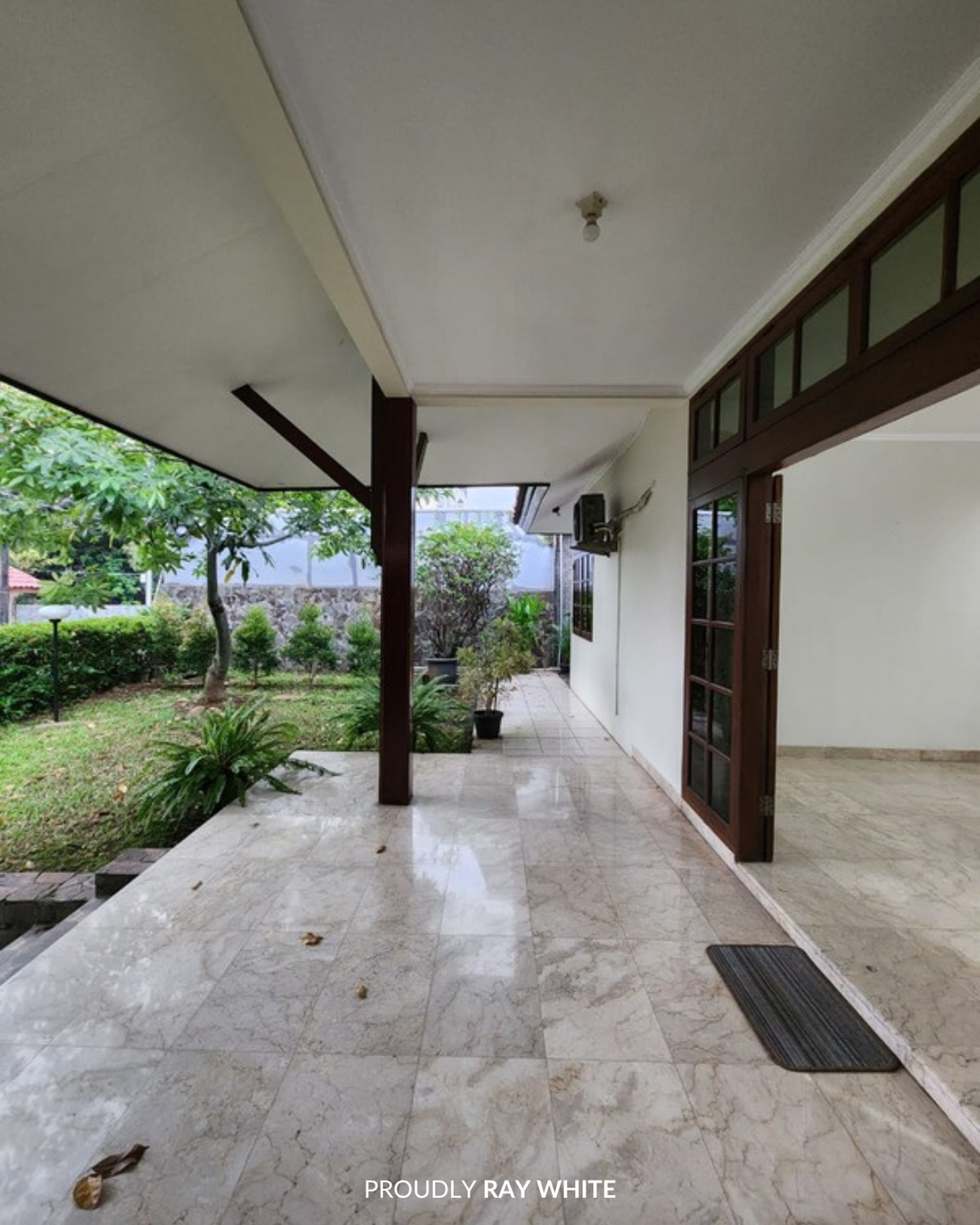 Disewakan Rumah di Mega Kuningan Timur, Jakarta Selatan