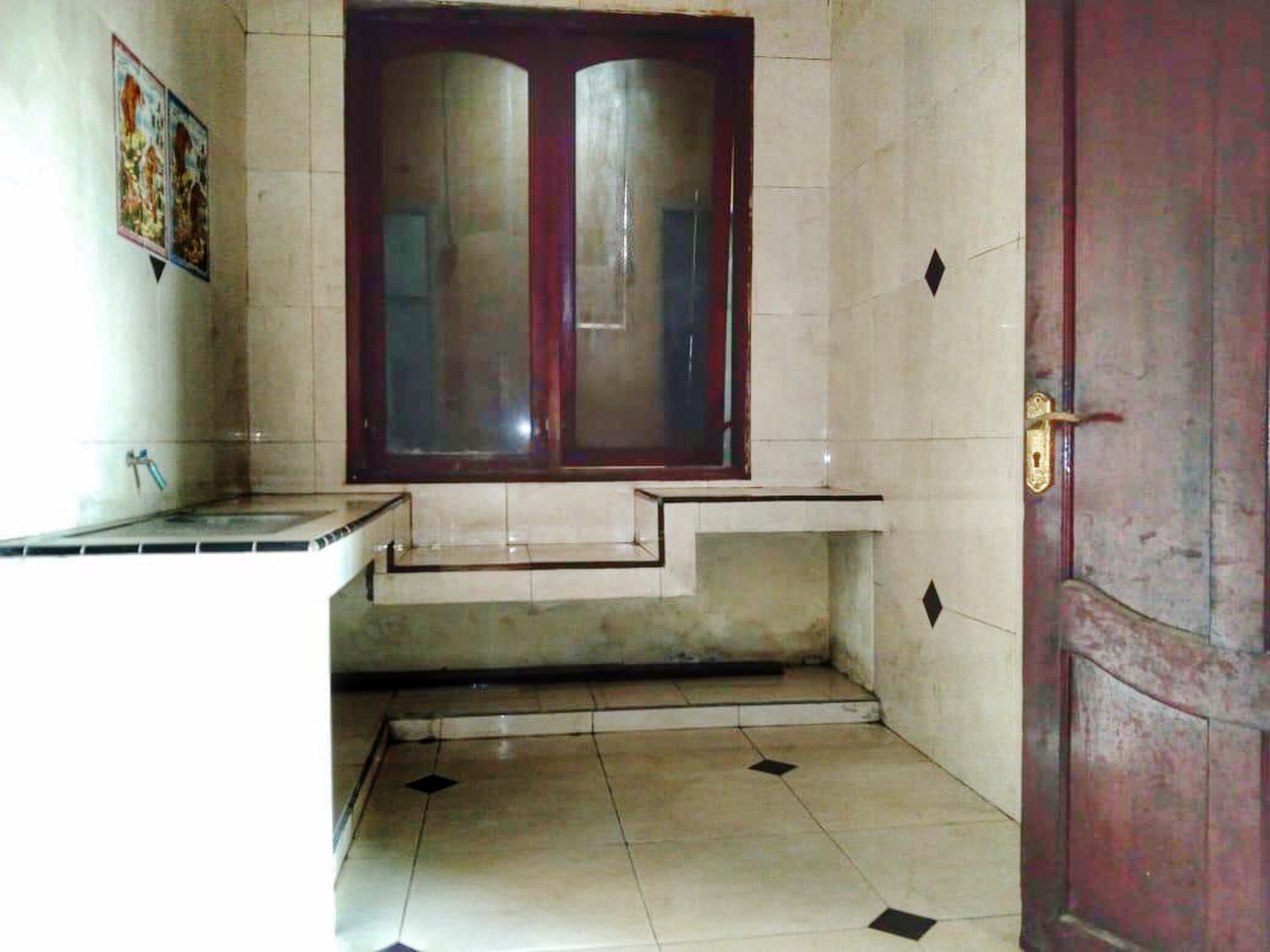 Di sewakan Gudang Kemayoran Rp 250 juta / tahun nego Surabaya