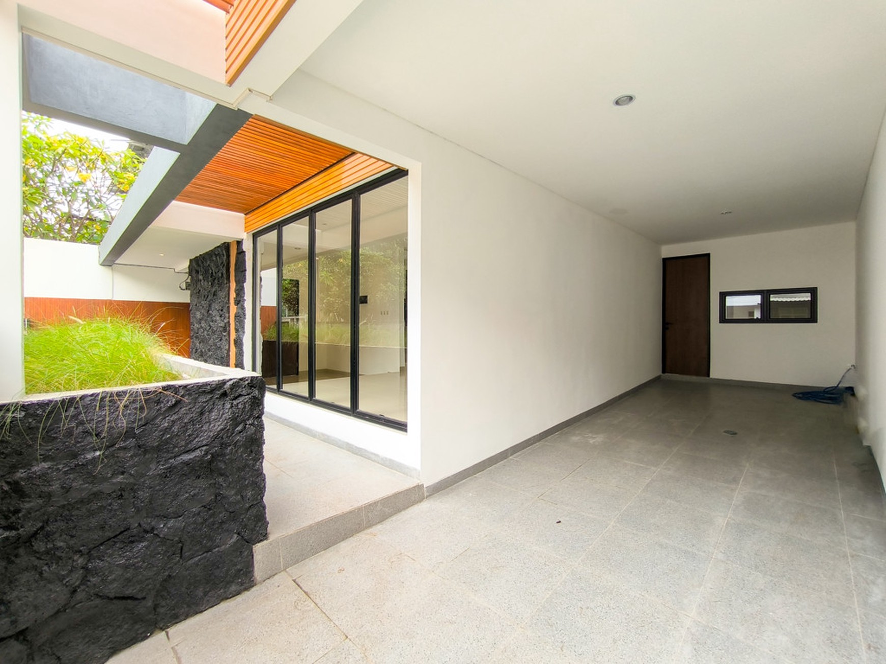 Rumah mewah,pool,lingkungan oke di Bintaro Jaya .