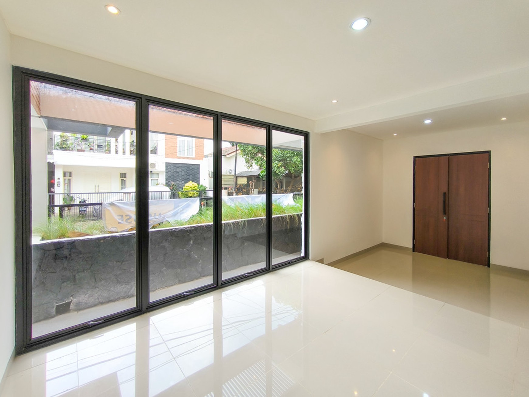 Rumah mewah,pool,lingkungan oke di Bintaro Jaya .