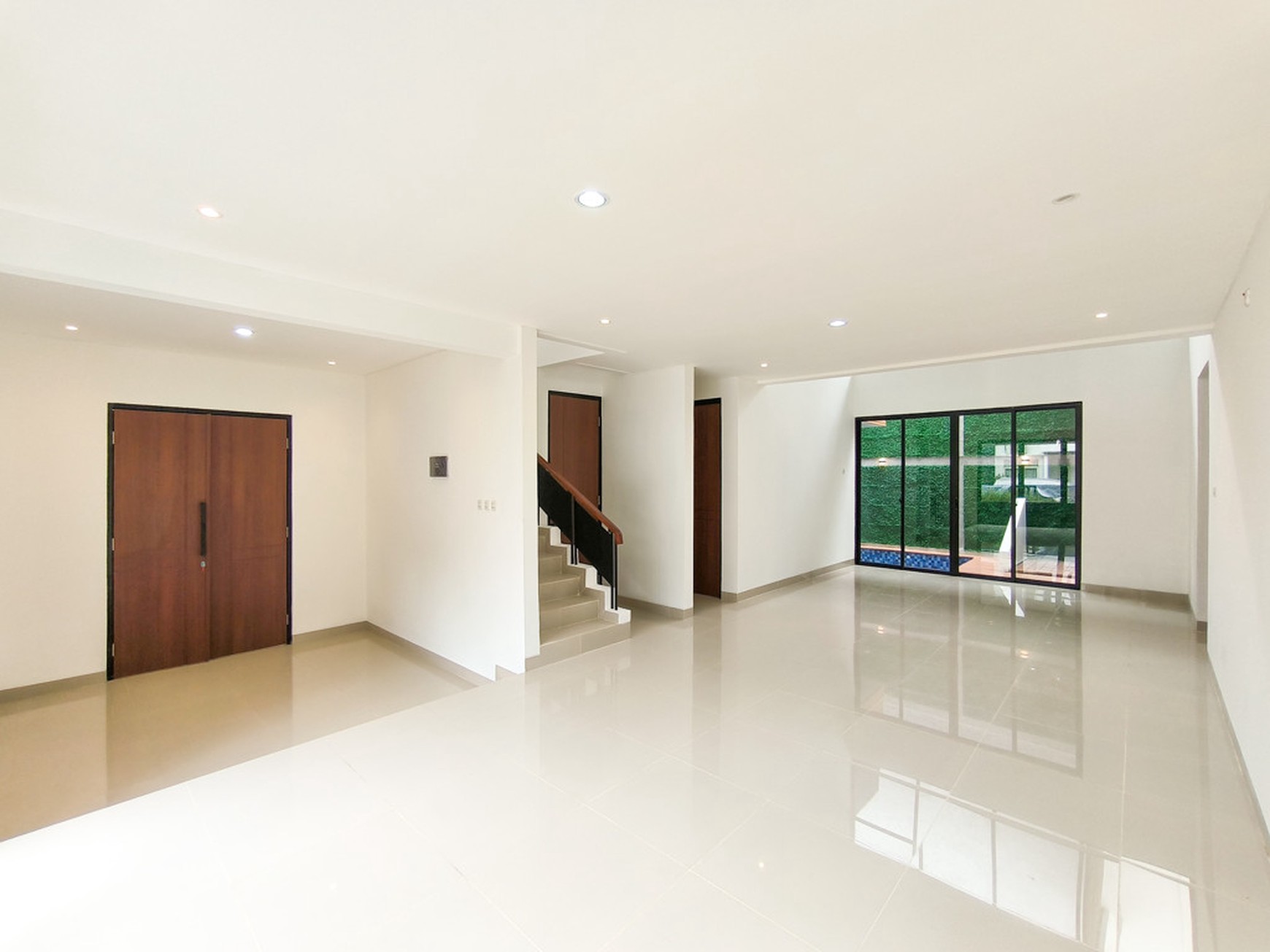 Rumah mewah,pool,lingkungan oke di Bintaro Jaya .