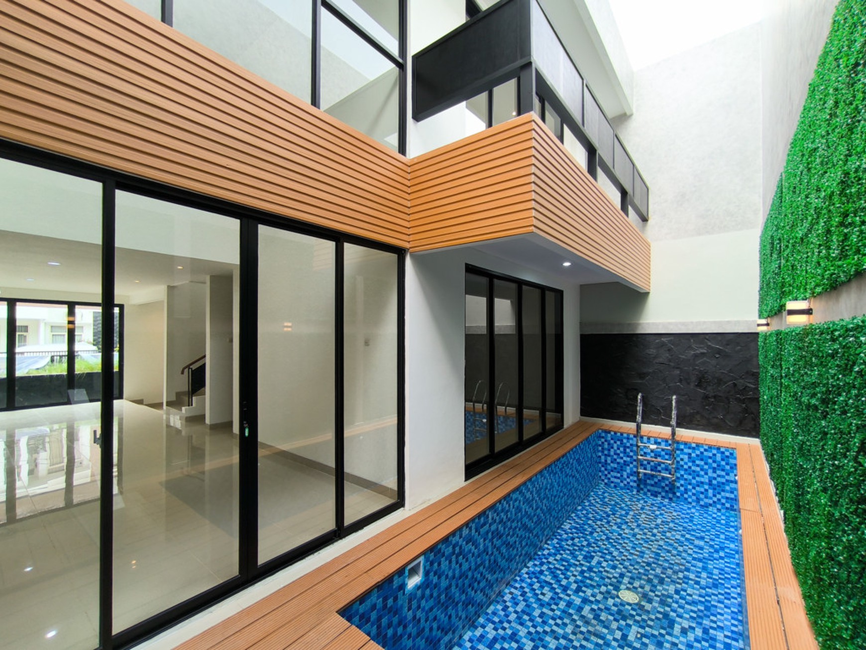 Rumah mewah,pool,lingkungan oke di Bintaro Jaya .