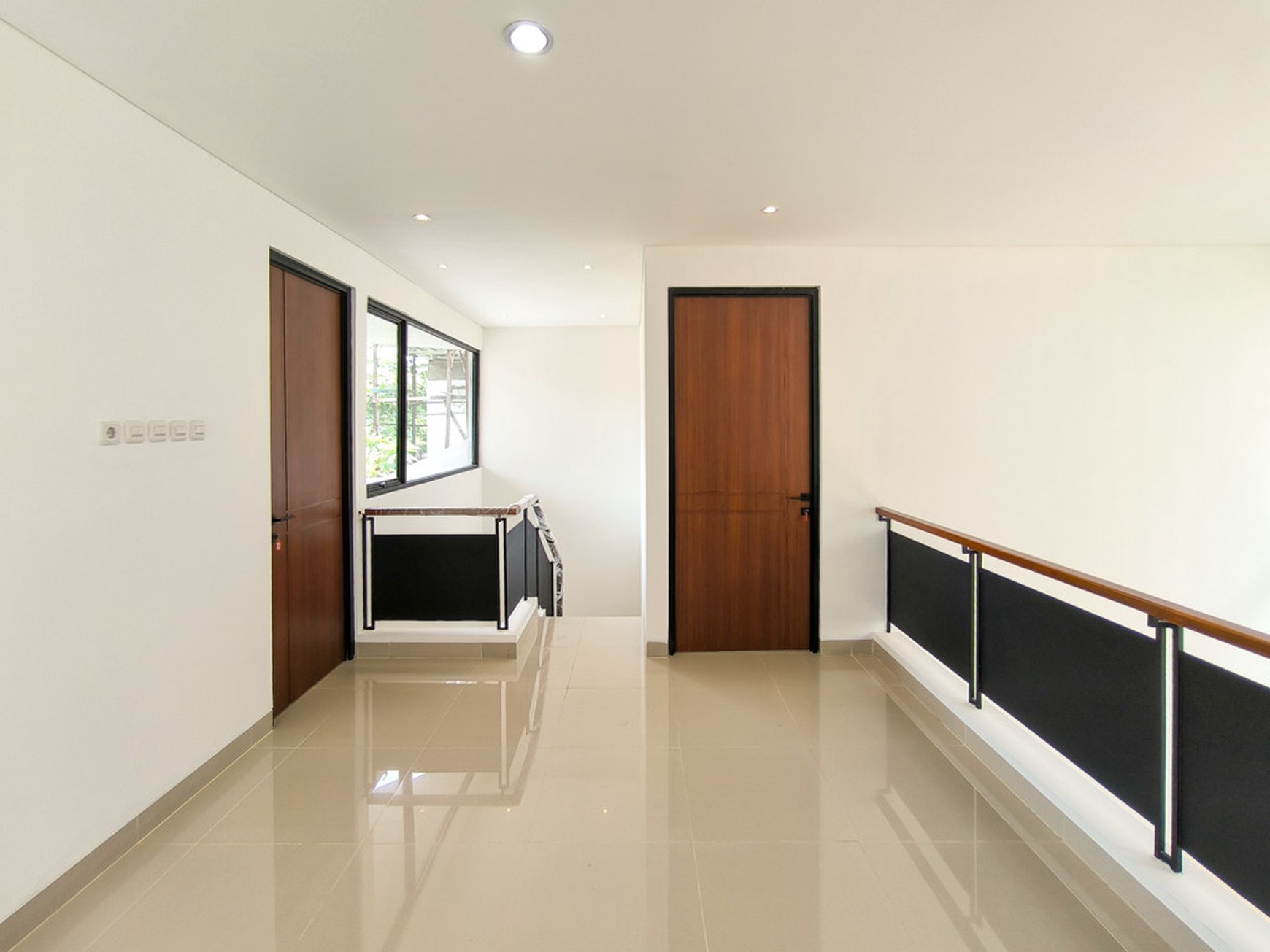 Rumah mewah,pool,lingkungan oke di Bintaro Jaya .