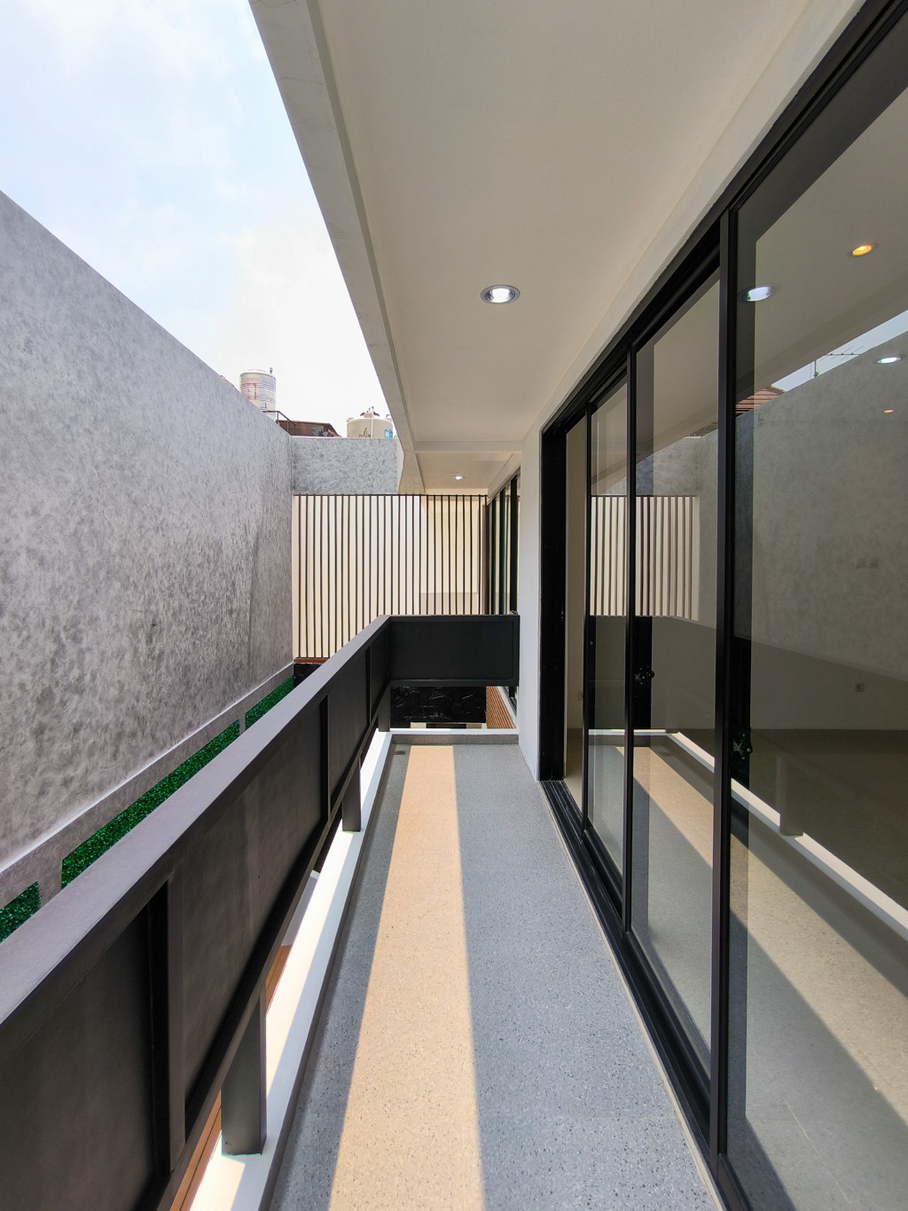 Rumah mewah,pool,lingkungan oke di Bintaro Jaya .