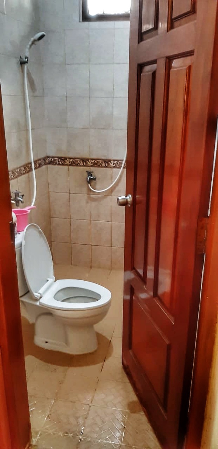 Dijual Rumah Gayungsari Barat I semi furnished 