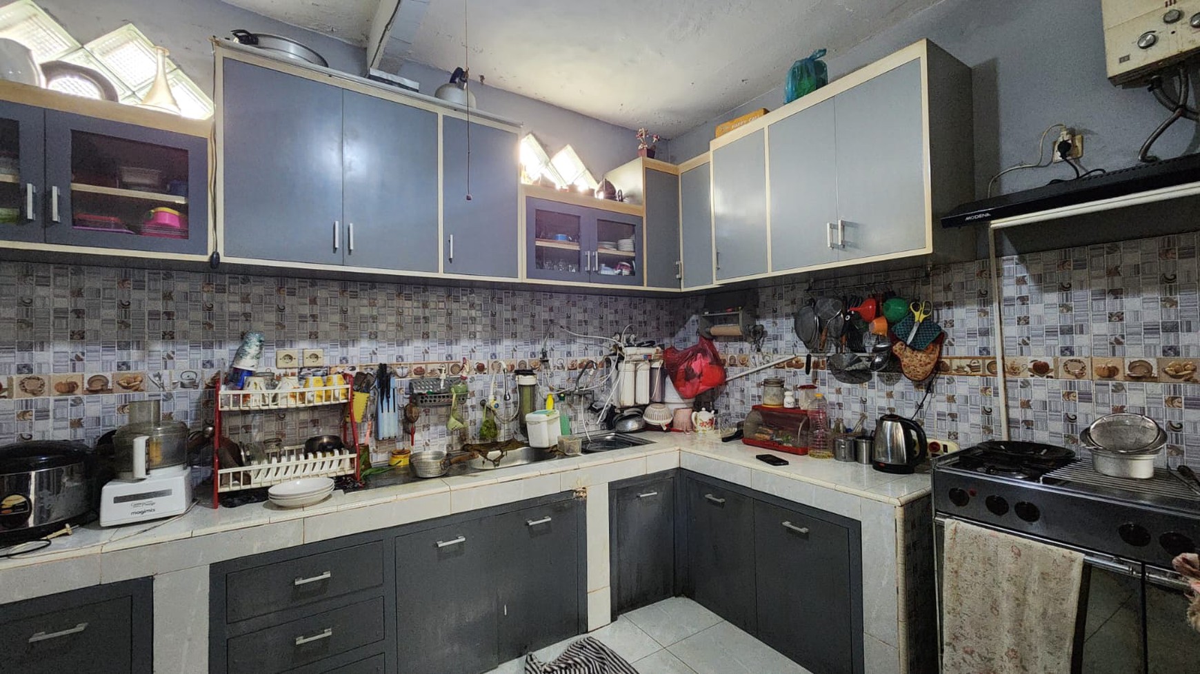 Rumah 2 Lantai di Kelapa Dua Weton Ciracas
