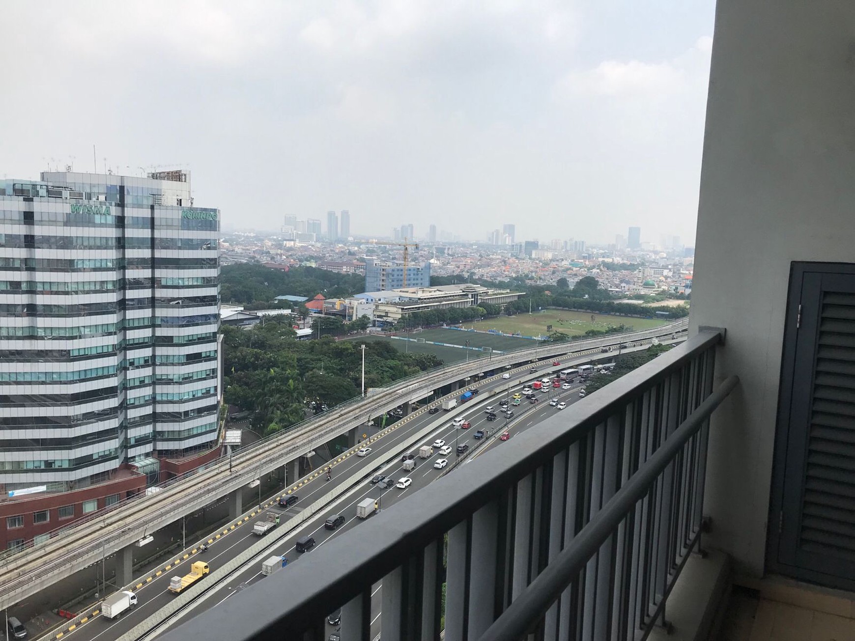 Apartemen Soho Pancoran. Lokasi central di bundaran Pancoran