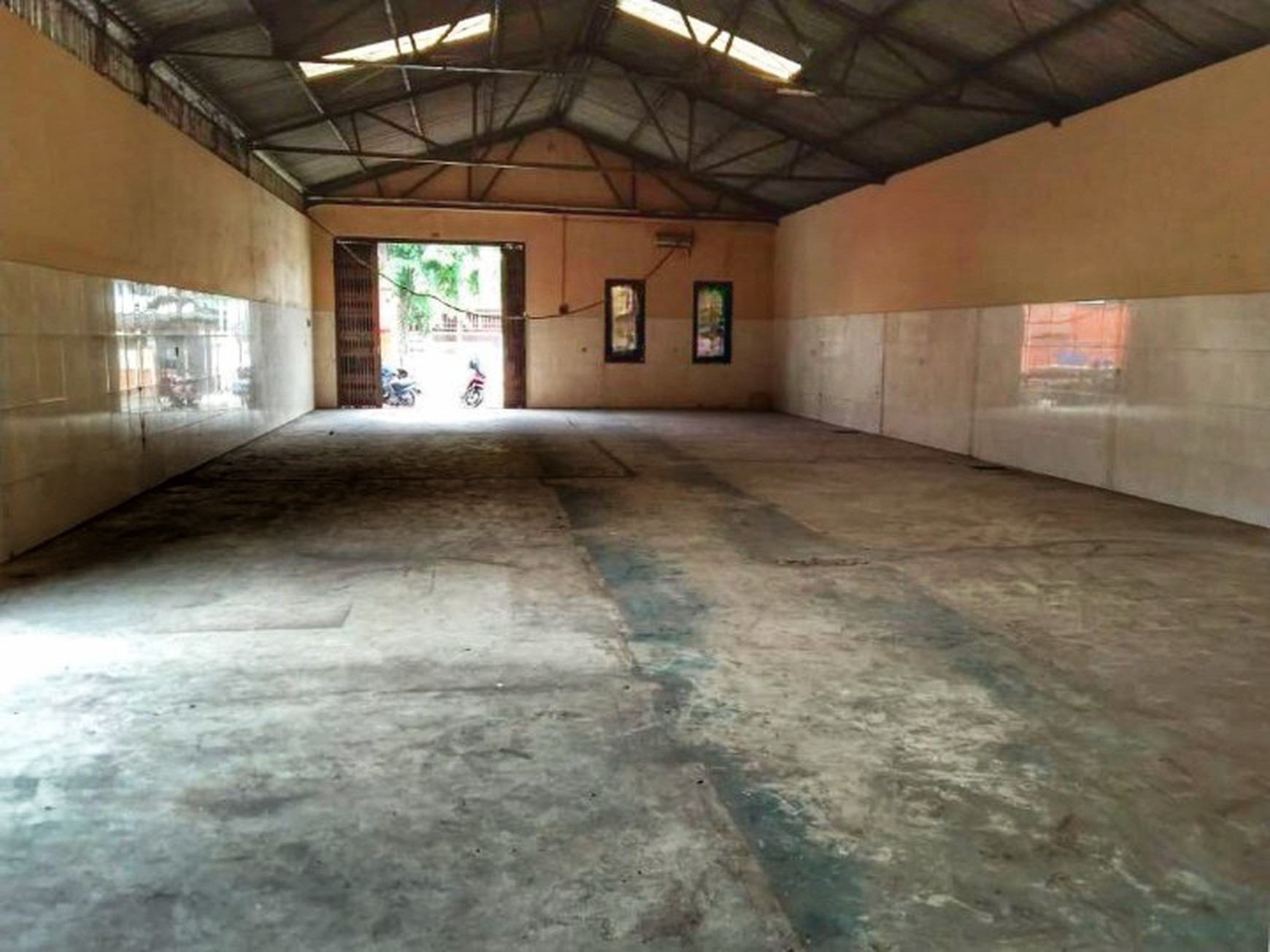 Dijual Gudang kosong Krembangan kemayoran