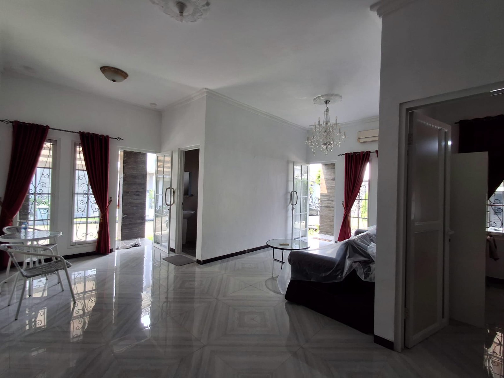 Rumah Mewah dalam Perumahan Paradise Cocok Untuk Keluarga, Dekat Kampus UII dan UGM