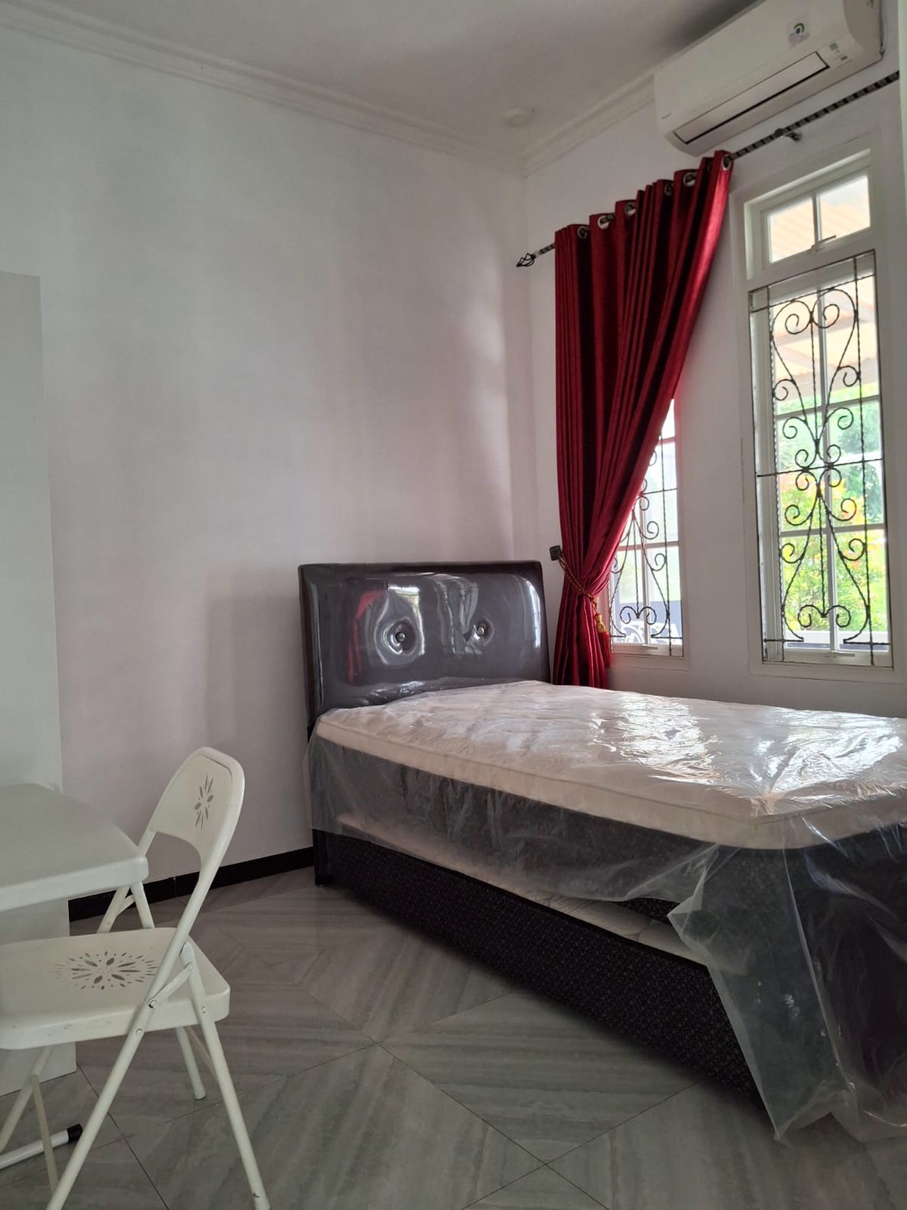 Rumah Mewah dalam Perumahan Paradise Cocok Untuk Keluarga, Dekat Kampus UII dan UGM