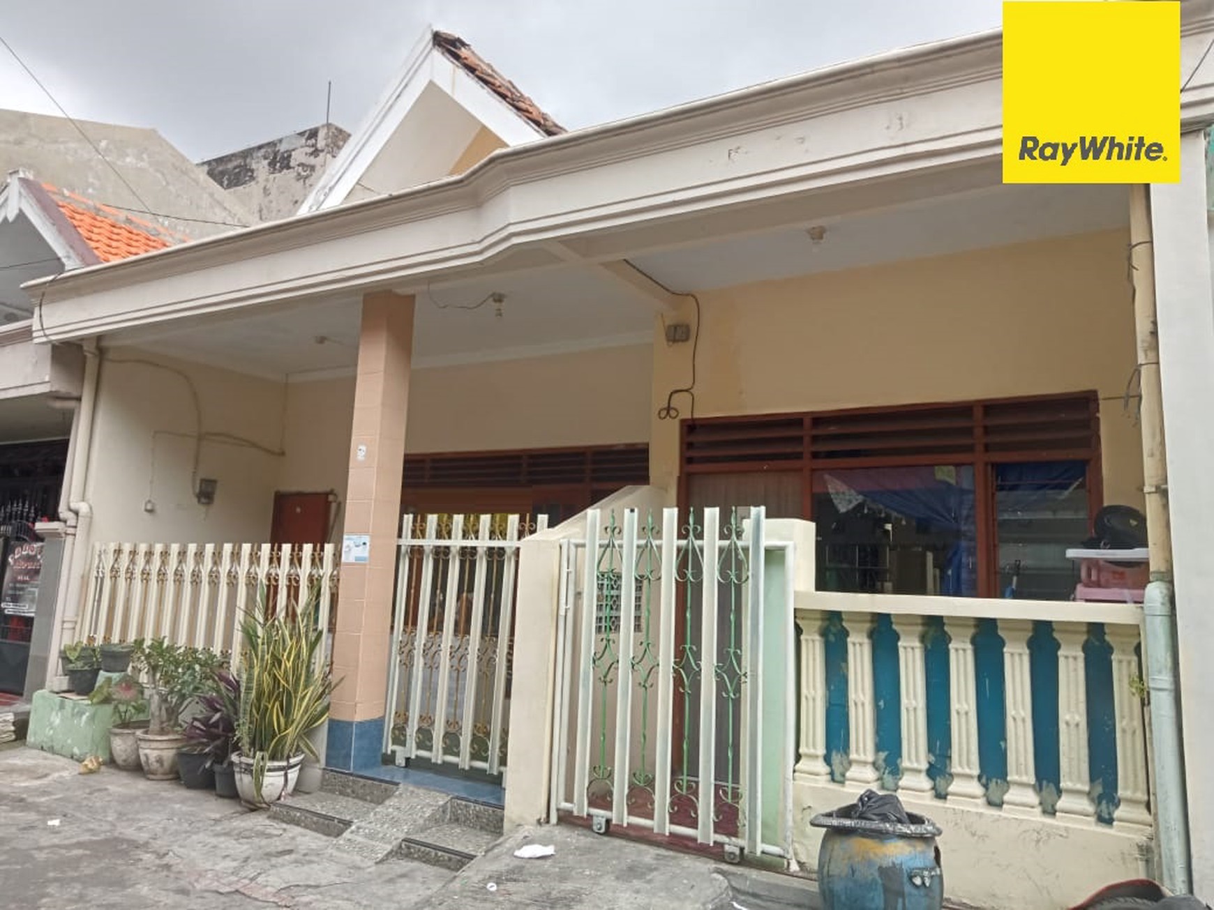 Dijual Rumah di Jl Banyu Urip Kidul Molin Surabaya
