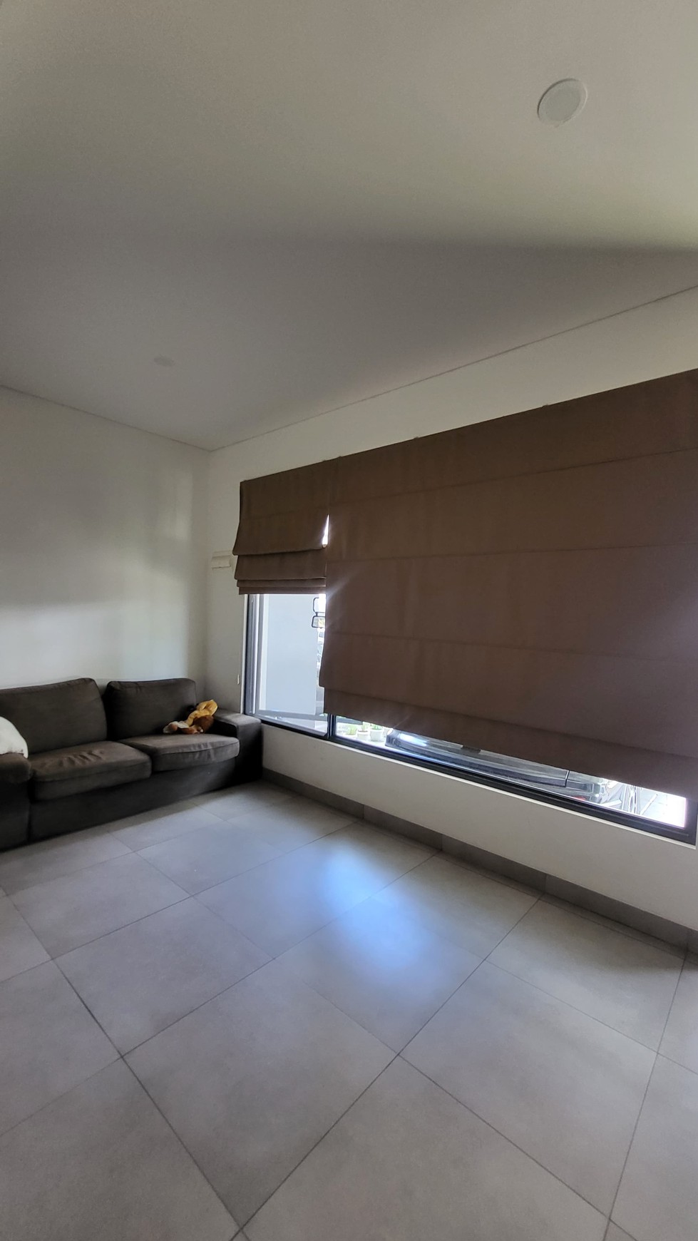 Rumah posisi hoek  Yuthica Lokasi strategis di BSD city