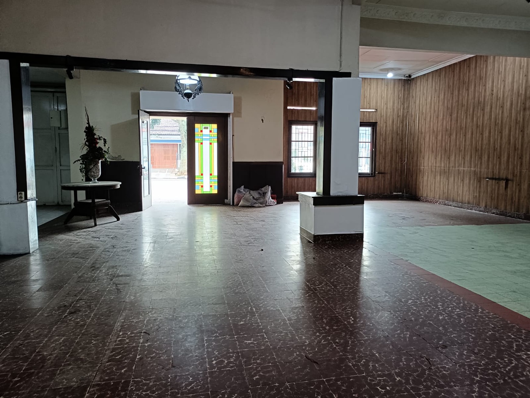 Disewakan Rumah di Tengah Kota Mainroad Pajajaran
