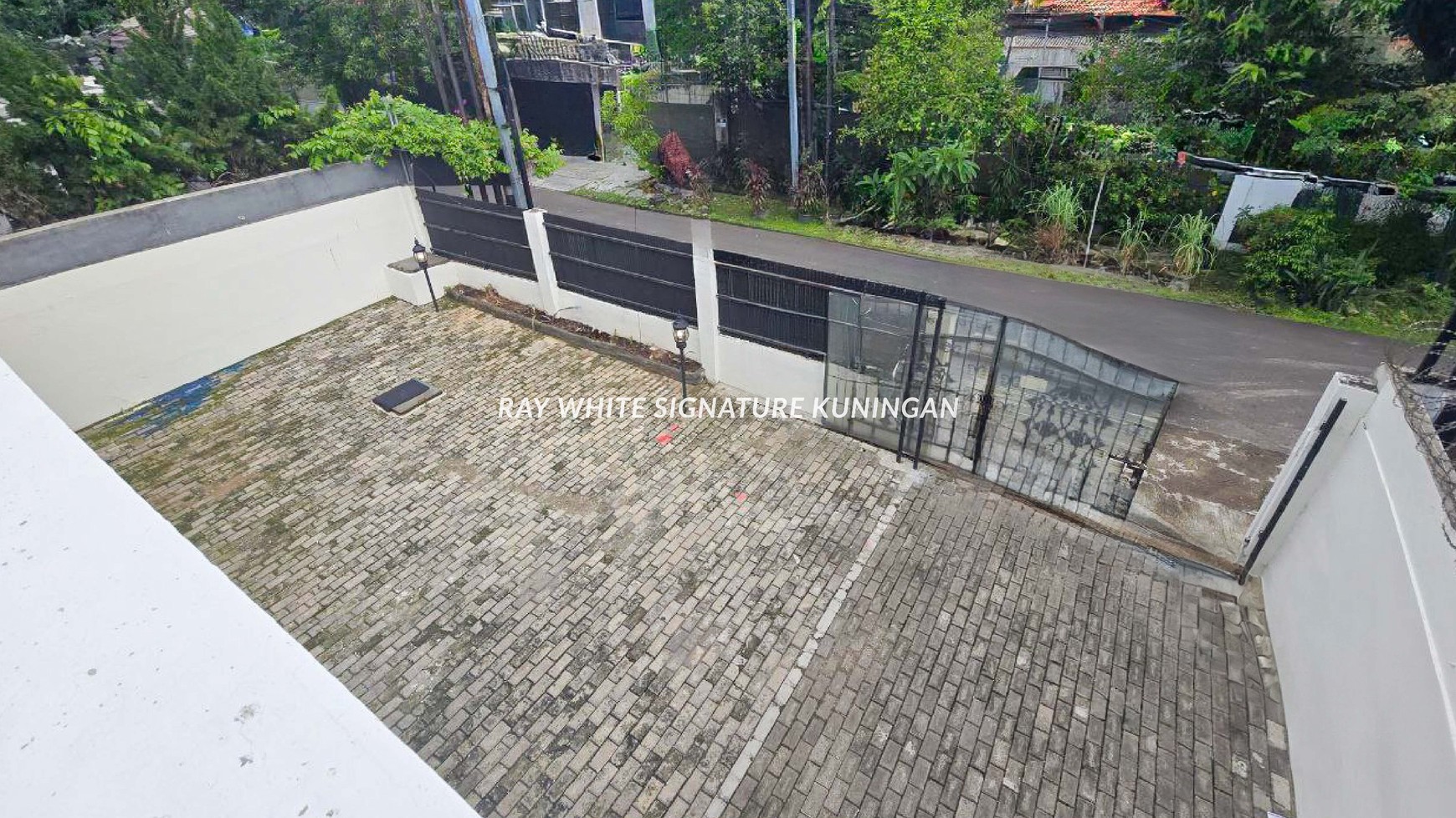Sewa Rumah 2 Lantai di Panglima Polim XI Kebayoran Baru