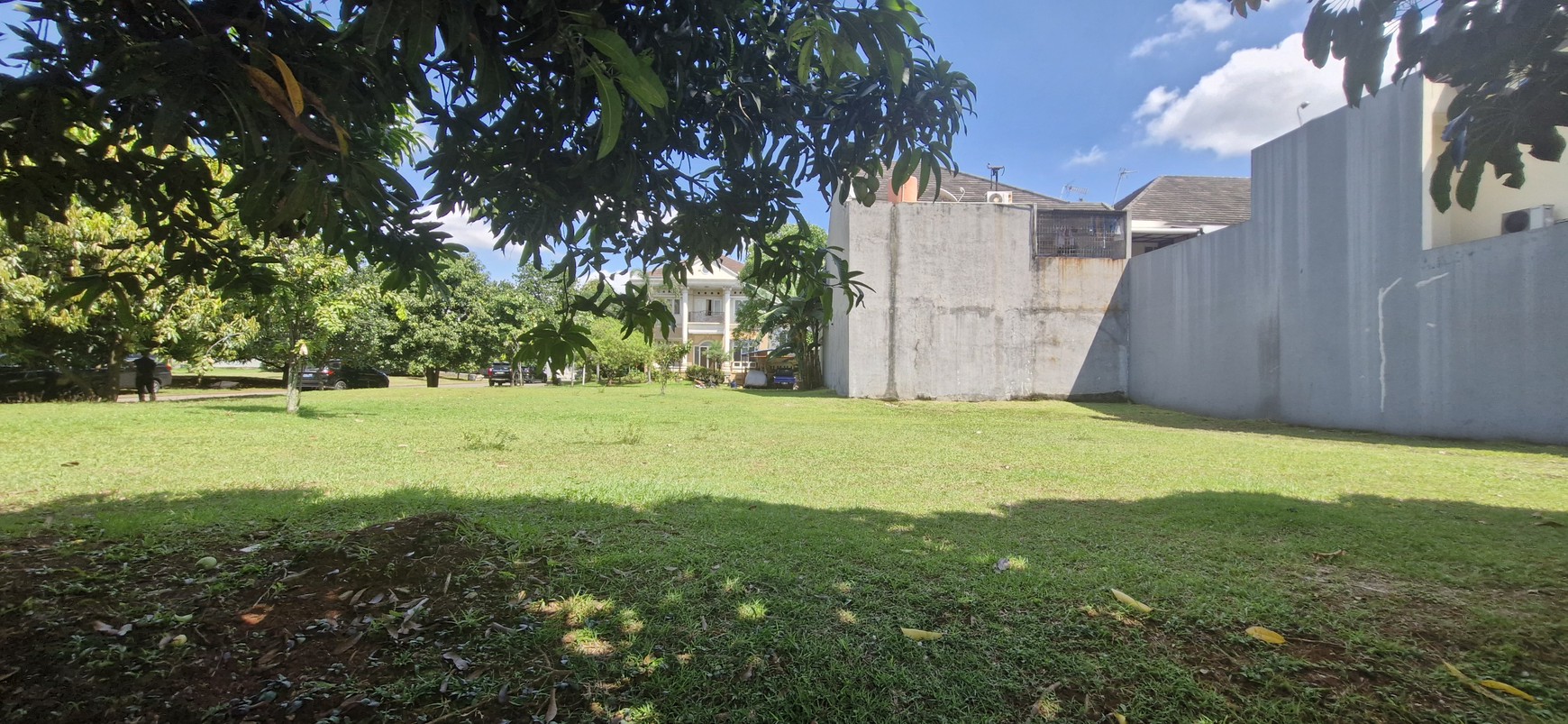 Kavling TERMURAH Hoek di Kota Wisata, Cibubur