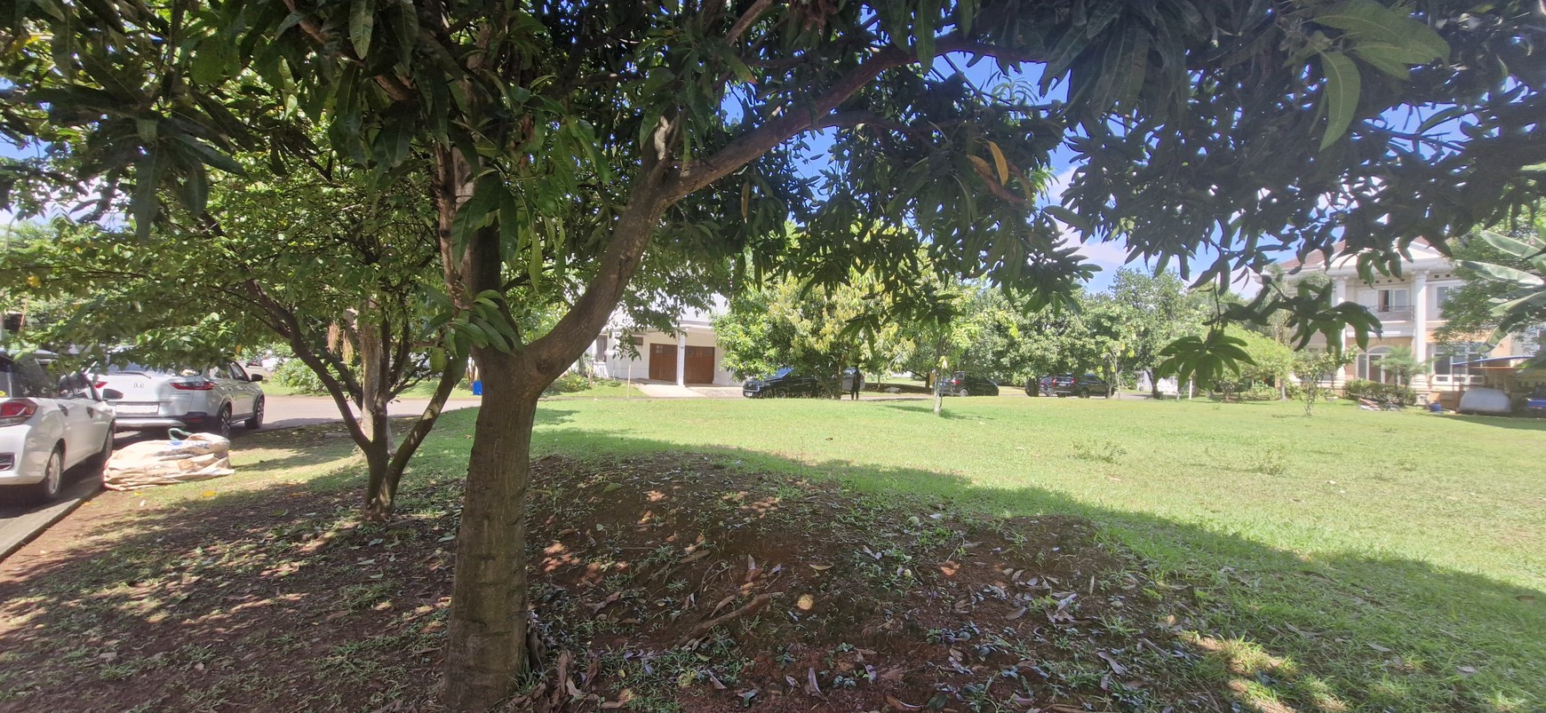 Kavling TERMURAH Hoek di Kota Wisata, Cibubur