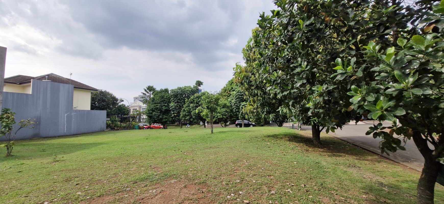 Kavling TERMURAH Hoek di Kota Wisata, Cibubur