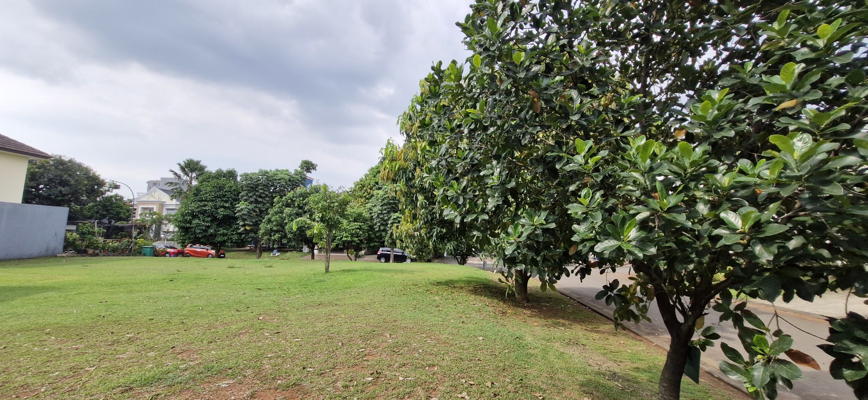 Kavling TERMURAH Hoek di Kota Wisata, Cibubur