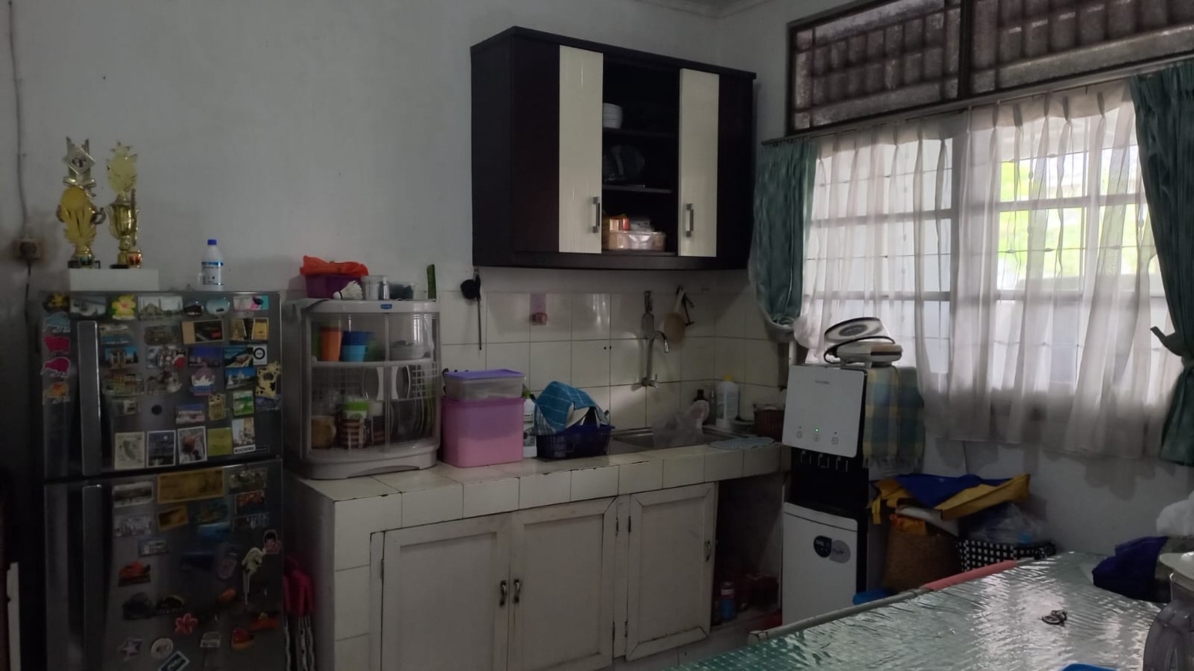 Rumah Sektor 9 Bintaro posisi di hoek dekat taman, rumah 1 lantai...