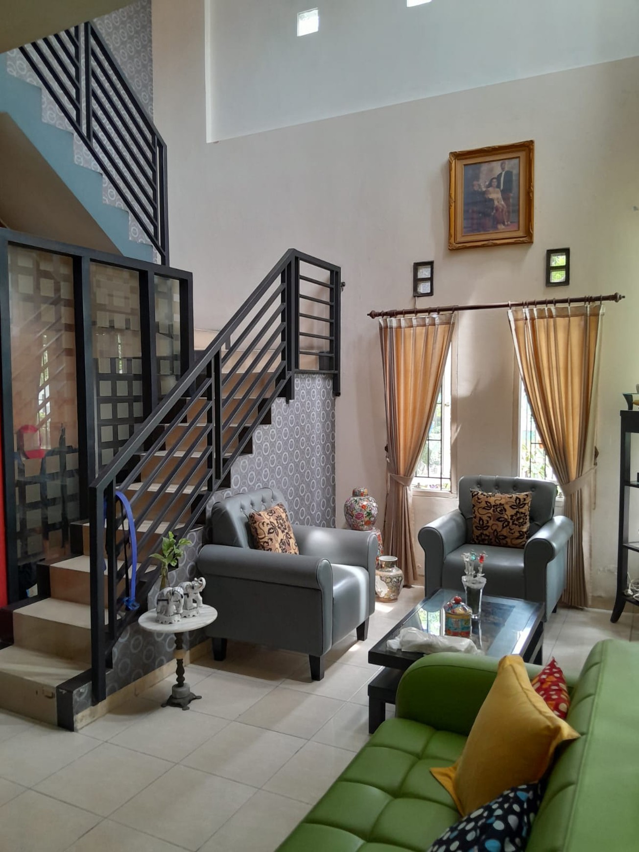 Rumah Luas 160m² Dijual Dekat RSUD & GOR Rungkut