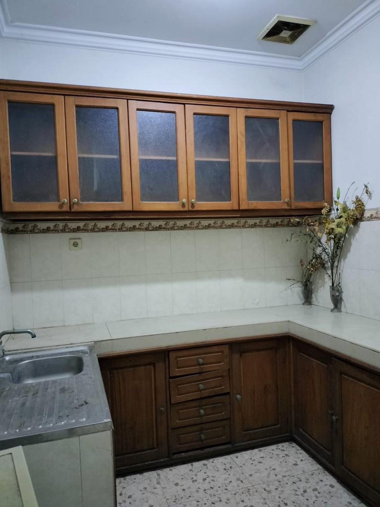 Rumah Siap Huni 1.5 Lantai di Penjaringan Sari SHM