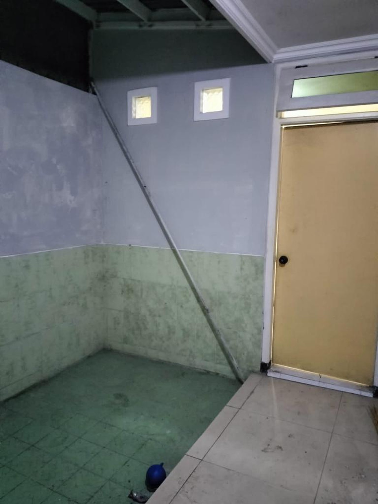 Rumah 4+1 KT Dekat MERR & UPN SHM Harga Nego