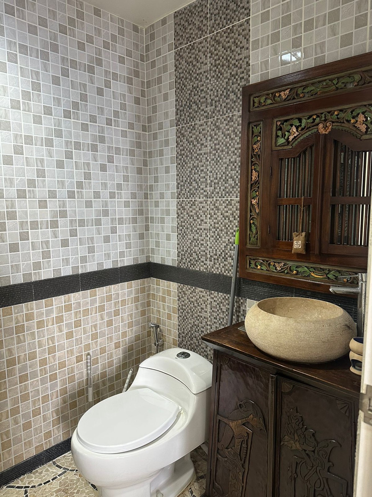 Turun Harga 3 BR Unit the Lavande Residence Tebet Jakarta Selatan 