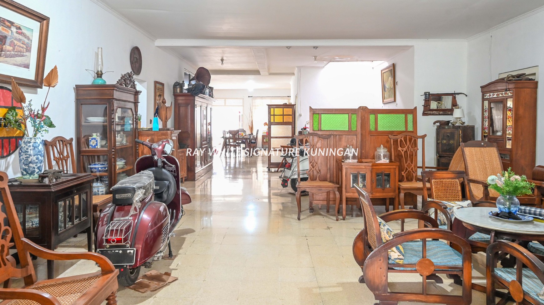Dijual Rumah Lama Terawat di Jl Wijaya VII Lokasi Prime
