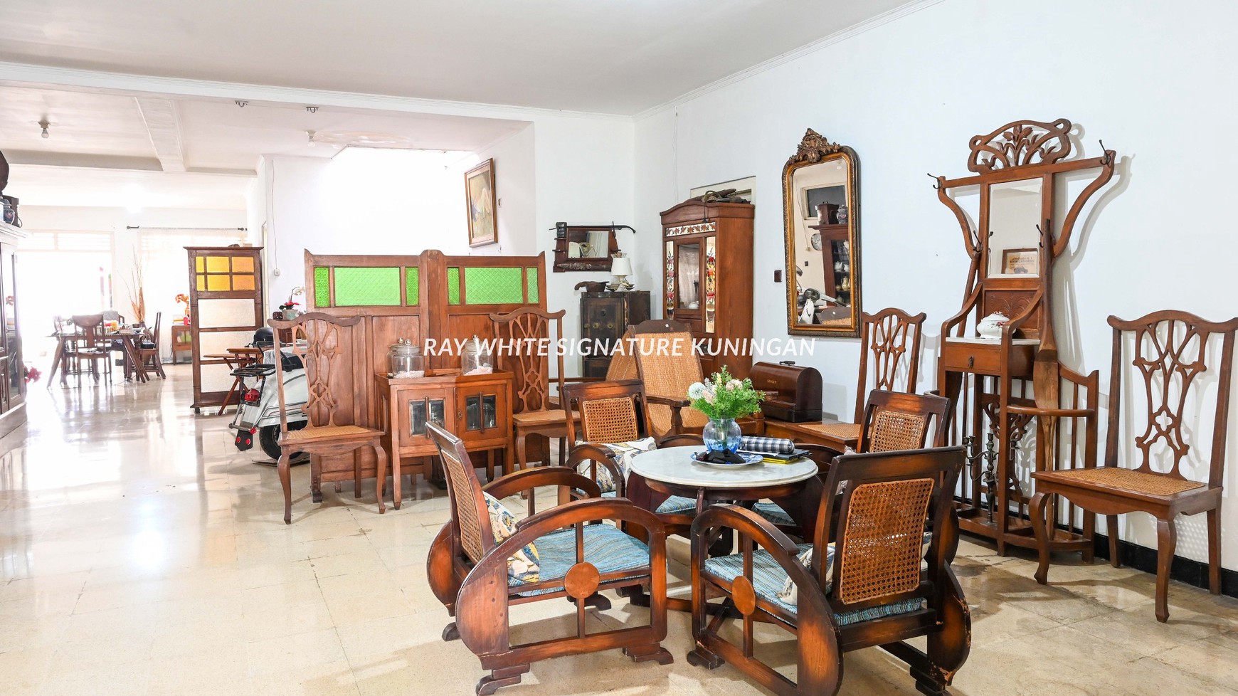 Dijual Rumah Lama Terawat di Jl Wijaya VII Lokasi Prime