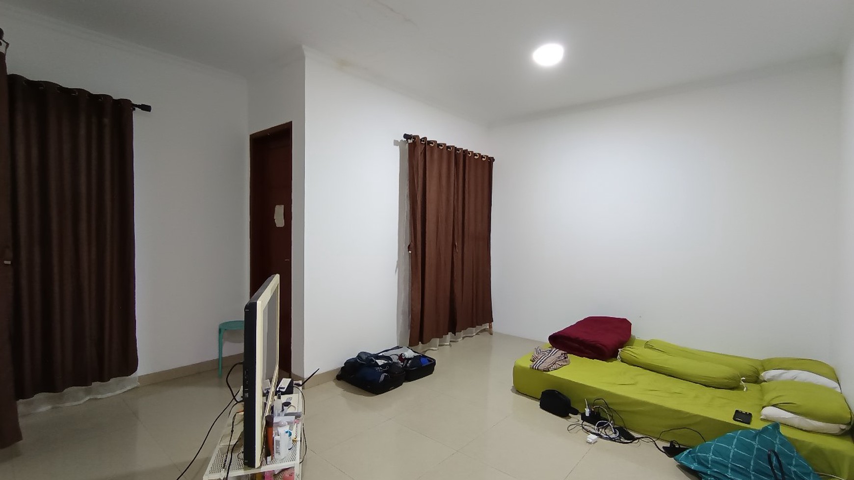 Dijual Rumah 2 Lantai Asri dan Nyaman Lokasi Strategis di Jagakarsa, Jakarta Selatan