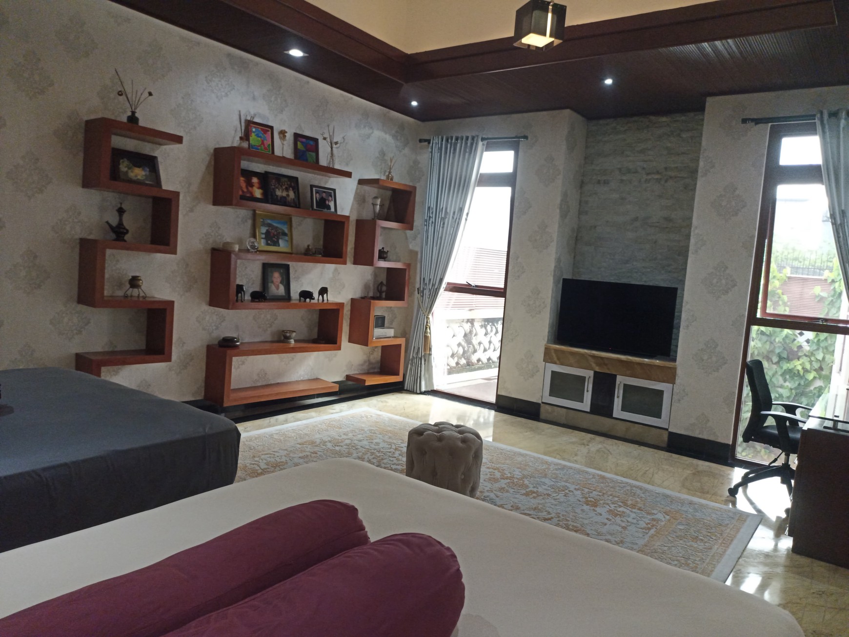 Dijual Rumah Mewah dan Asri di Pondok Indah - Hunian Eksklusif di Lokasi Premium
