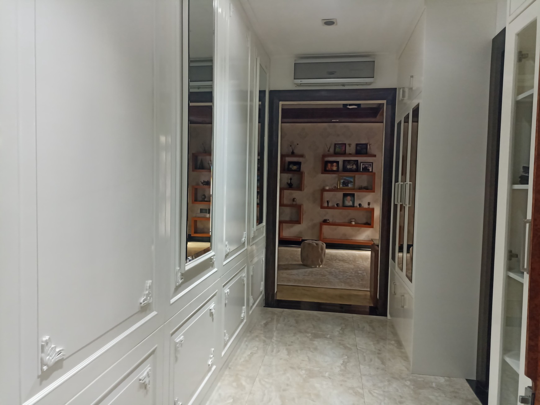 Dijual Rumah Mewah dan Asri di Pondok Indah - Hunian Eksklusif di Lokasi Premium
