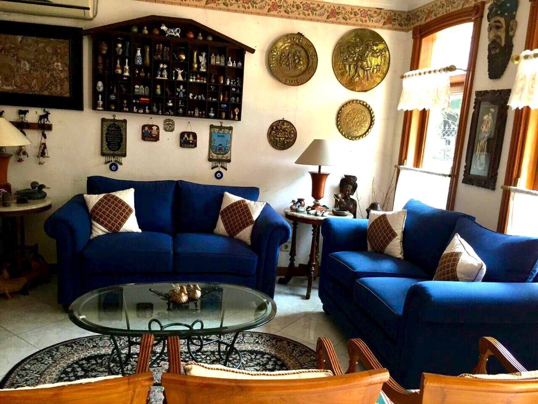 Beli Rumah di Area Bisnis Pondok Indah, Bonus Cafe dan Usaha Indekos. Pasti Cuan