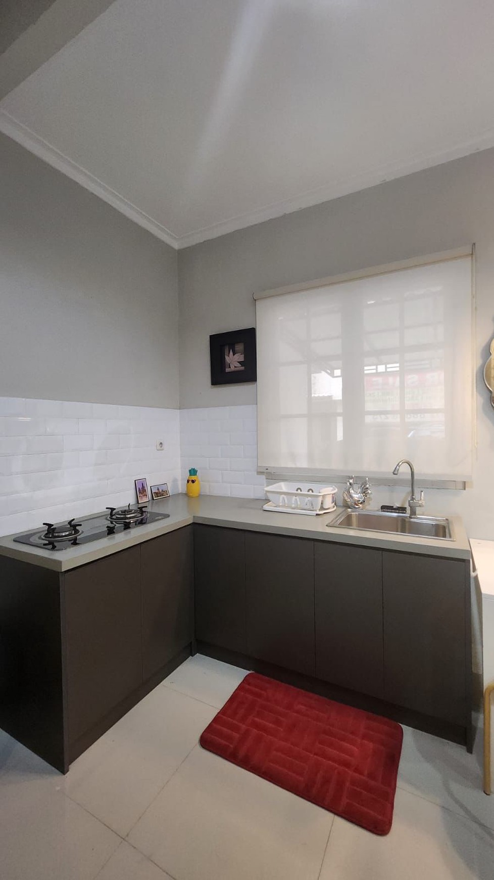 Beli Rumah dalam Cluster aman dan nyaman,Lokasi Terbaik diCirendeu. Tangsel Rasa Jaksel.