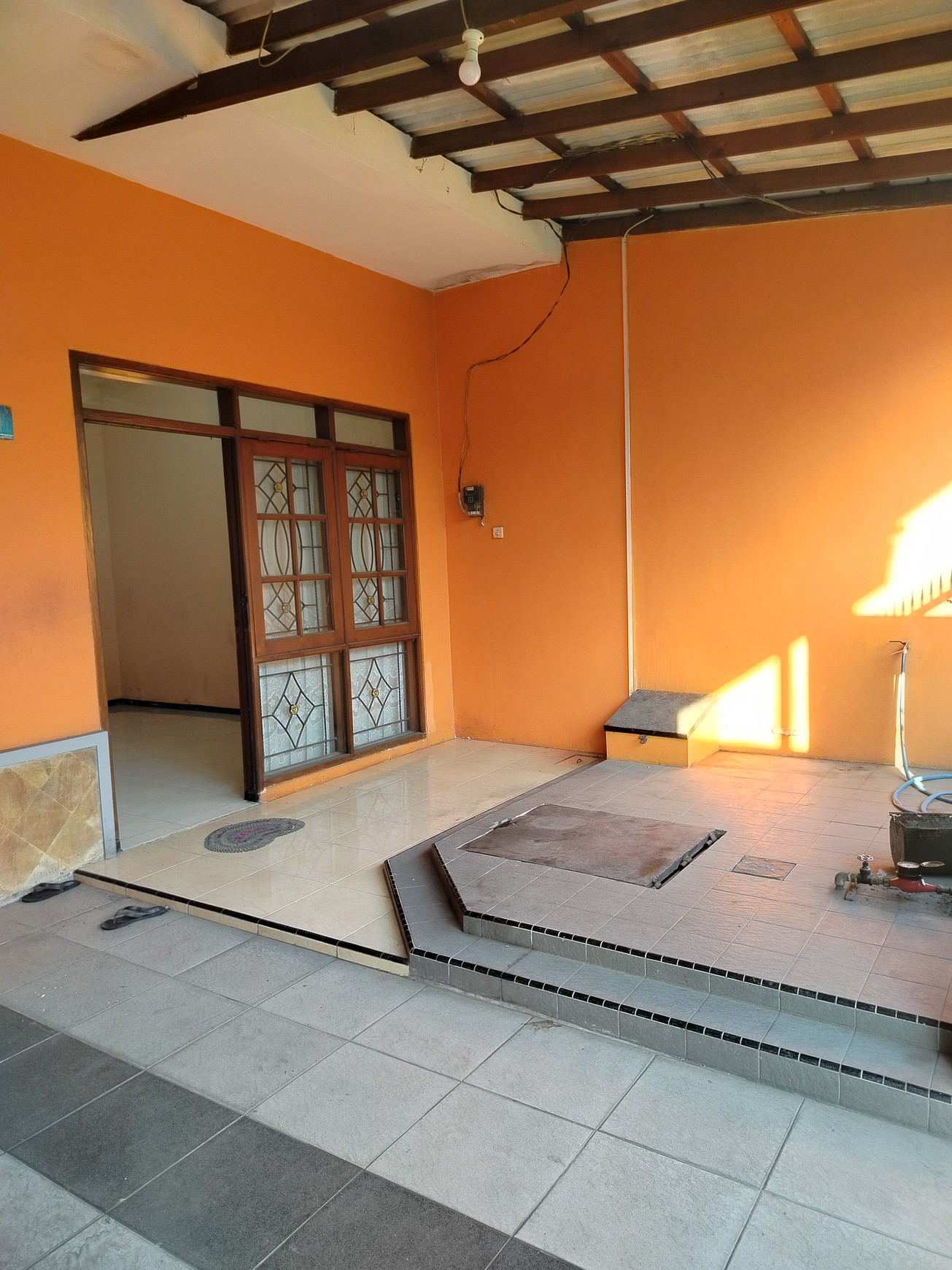 Rumah disewakan Wiyung Surabaya