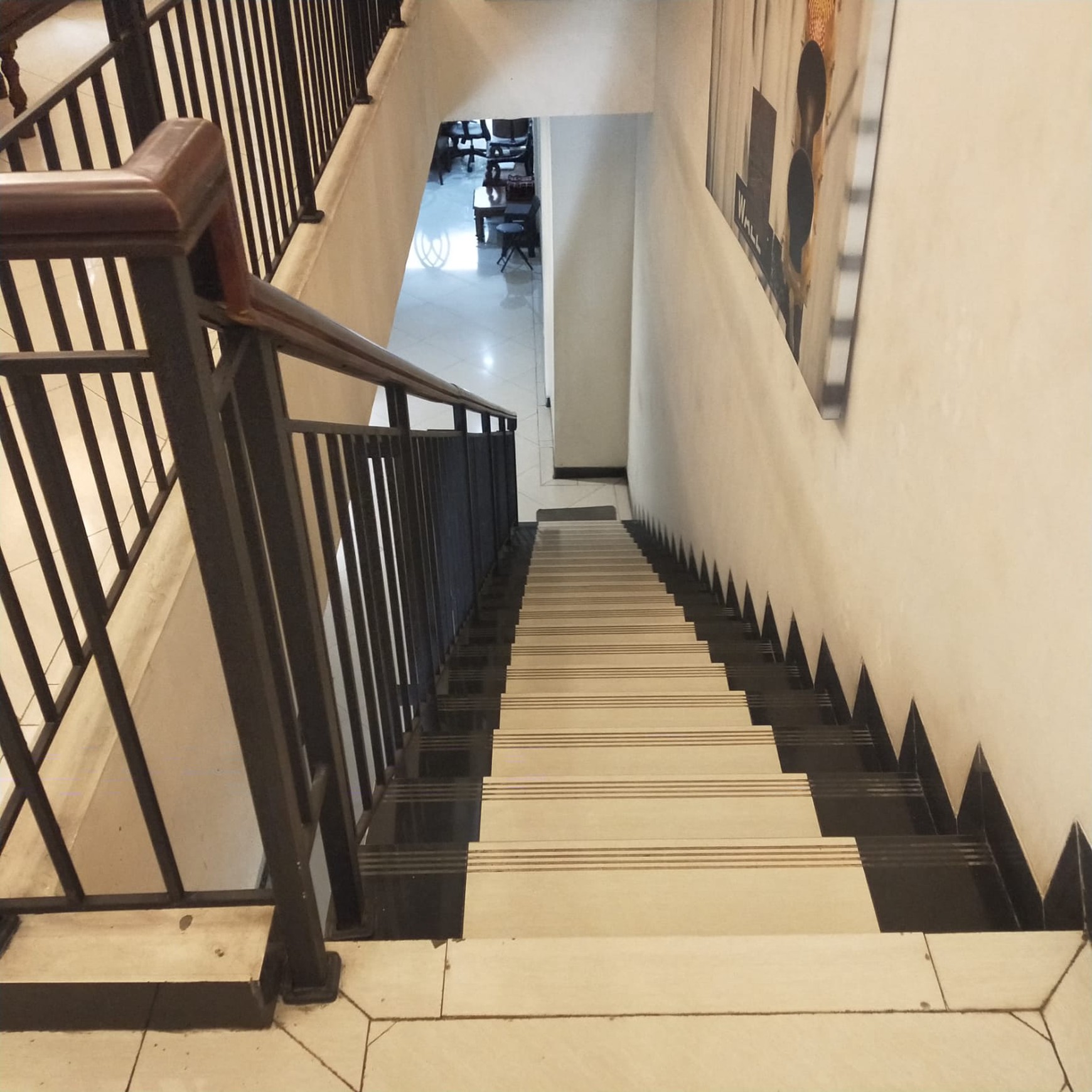 Di Sewakan Rumah Siap Huni, Lokasi Strategis di Menteng Jakarta Pusat