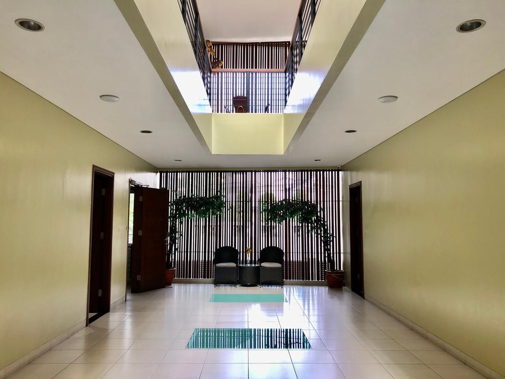 Di Jual Rumah Kost Aktif, Strategis di Jl Ciniru  Kebayoran Baru - Jakarta Selatan .