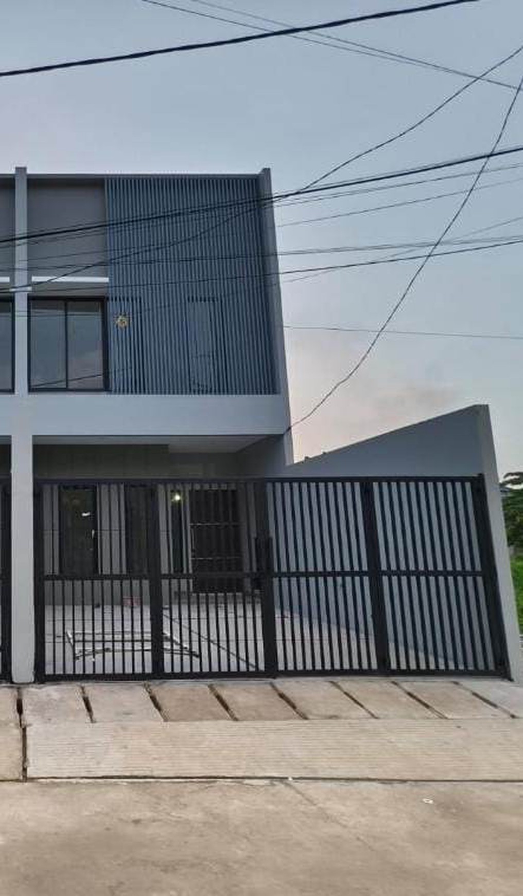 Rumah Baru Area Kembangan Jak-Bar Diapit 2 Jl Toll (Jorr & Merak)